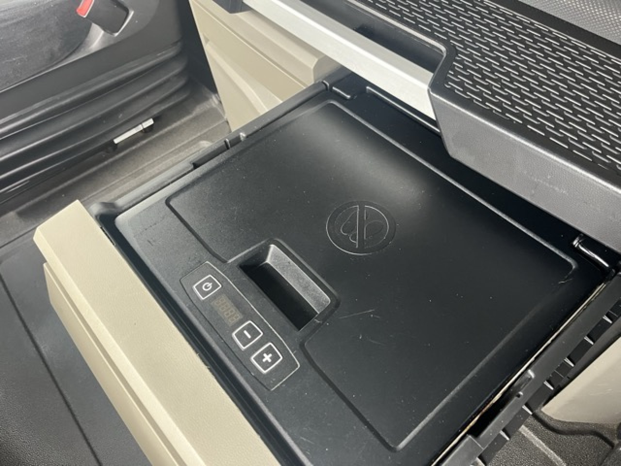 MAN TGX 18.510 4x2 LL SA - Vollgarantie MAN bis 01.27 - Vetopöytäauto: kuva MAN TGX 18.510 4x2 LL SA - Vollgarantie MAN bis 01.27 - Vetopöytäauto MAN TGX 18.510 4x2 LL SA - Vollgarantie MAN bis 01.27 - Vetopöytäauto: kuva MAN TGX 18.510 4x2 LL SA - Vollgarantie MAN bis 01.27 - Vetopöytäauto