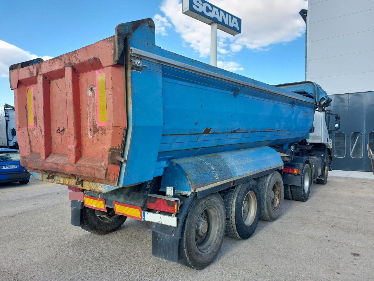 Vetopöytäauto IVECO Trakker: kuva Vetopöytäauto IVECO Trakker