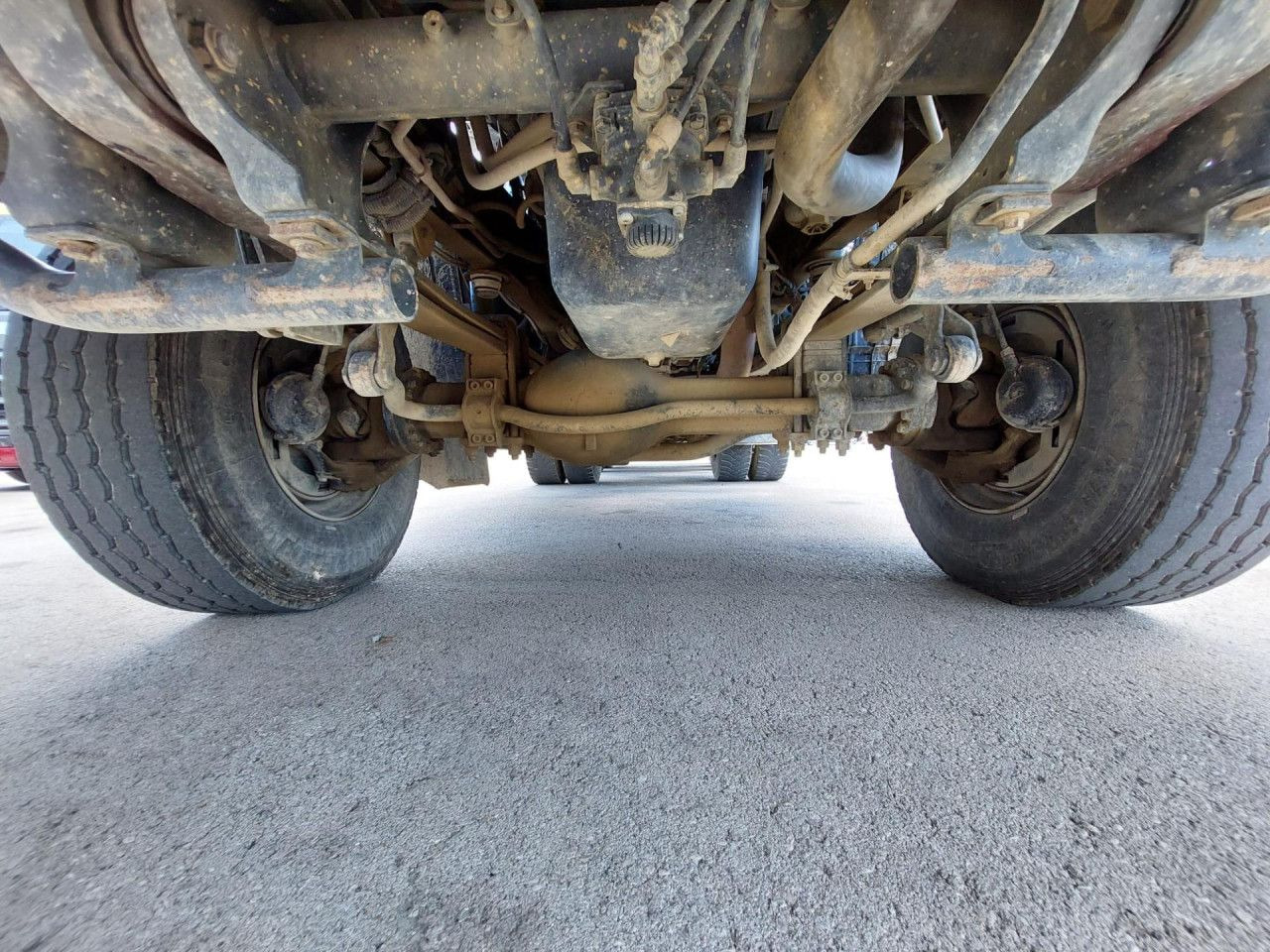 Vetopöytäauto IVECO Trakker: kuva Vetopöytäauto IVECO Trakker