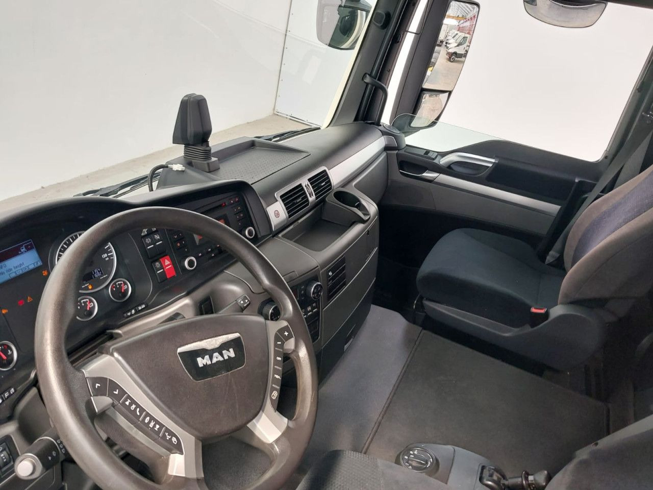 MAN TGX - Vetopöytäauto: kuva MAN TGX - Vetopöytäauto MAN TGX - Vetopöytäauto: kuva MAN TGX - Vetopöytäauto