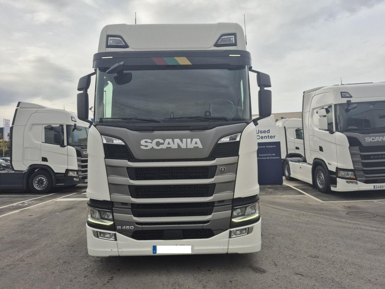 Scania R 450 - Vetopöytäauto: kuva Scania R 450 - Vetopöytäauto Scania R 450 - Vetopöytäauto: kuva Scania R 450 - Vetopöytäauto