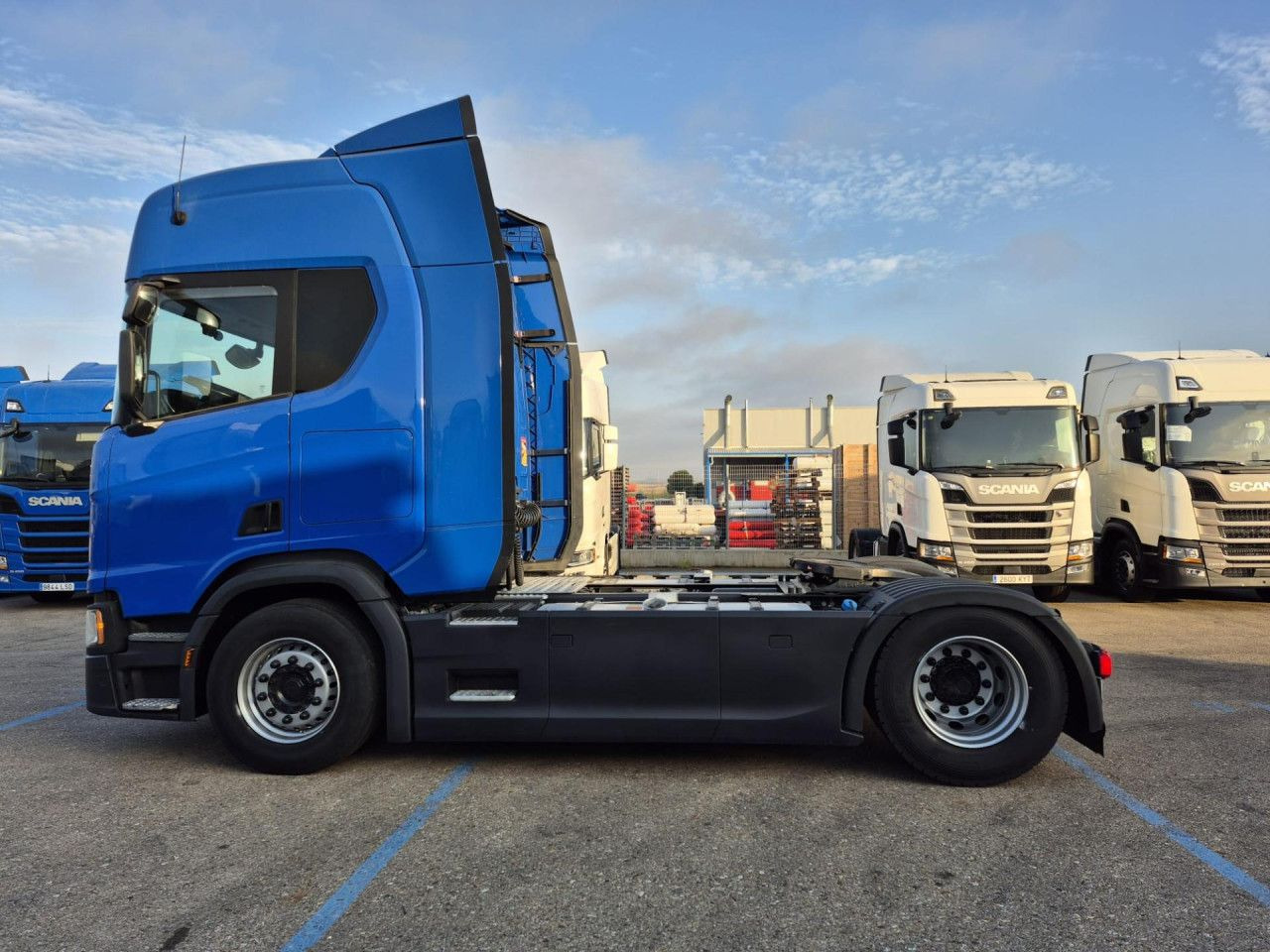 Scania R 450 - Vetopöytäauto: kuva Scania R 450 - Vetopöytäauto Scania R 450 - Vetopöytäauto: kuva Scania R 450 - Vetopöytäauto