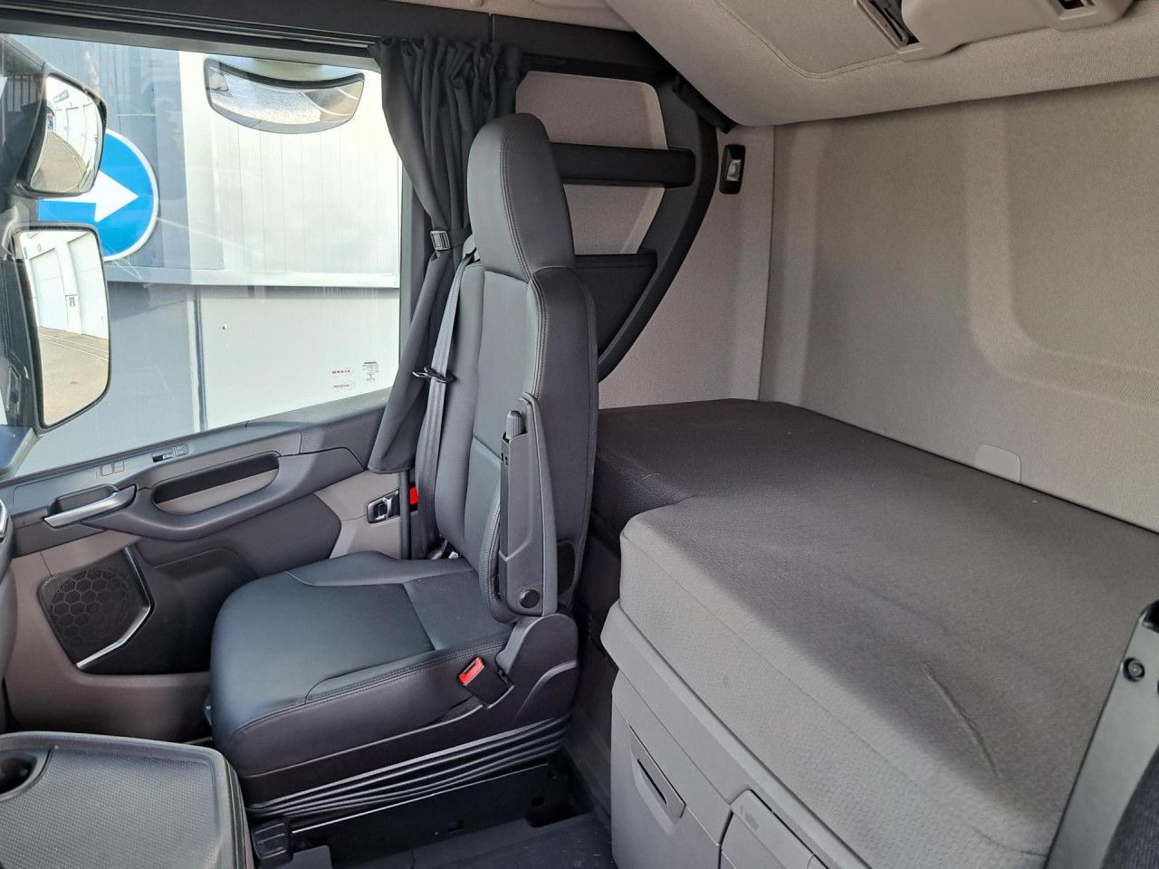 Scania S 500 - Vetopöytäauto: kuva Scania S 500 - Vetopöytäauto Scania S 500 - Vetopöytäauto: kuva Scania S 500 - Vetopöytäauto