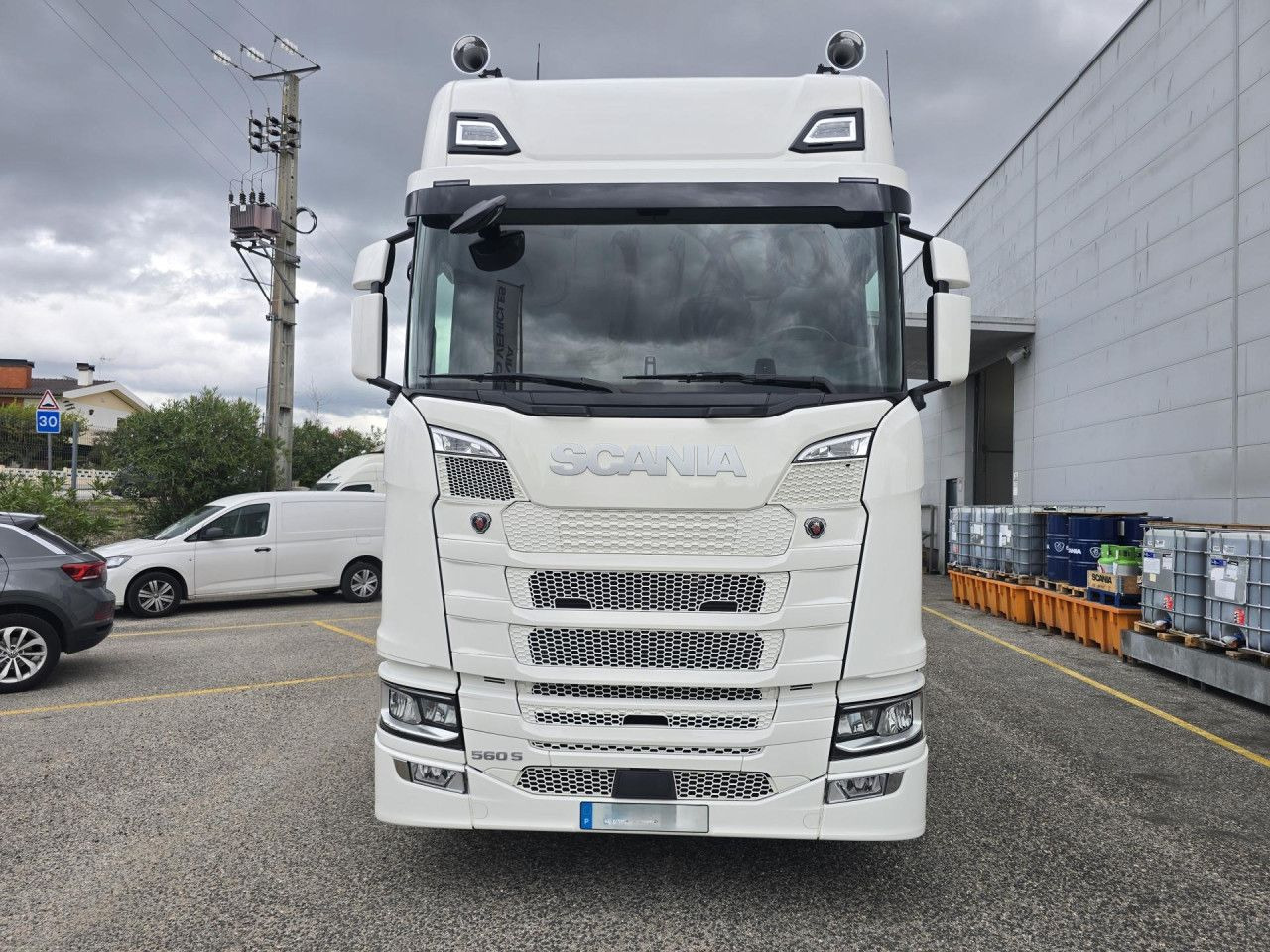 Scania S 560 - Vetopöytäauto: kuva Scania S 560 - Vetopöytäauto Scania S 560 - Vetopöytäauto: kuva Scania S 560 - Vetopöytäauto
