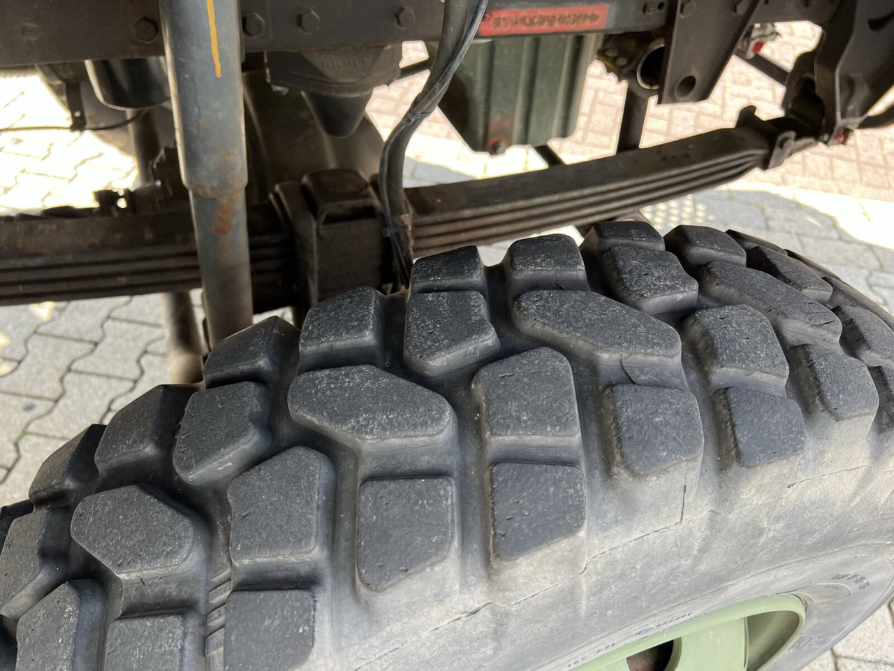 110-17 AW 4x4 110-17 AW 4x4, Ex-, Küche - Pressukapelli kuorma-auto: kuva 110-17 AW 4x4 110-17 AW 4x4, Ex-, Küche - Pressukapelli kuorma-auto 110-17 AW 4x4 110-17 AW 4x4, Ex-, Küche - Pressukapelli kuorma-auto: kuva 110-17 AW 4x4 110-17 AW 4x4, Ex-, Küche - Pressukapelli kuorma-auto