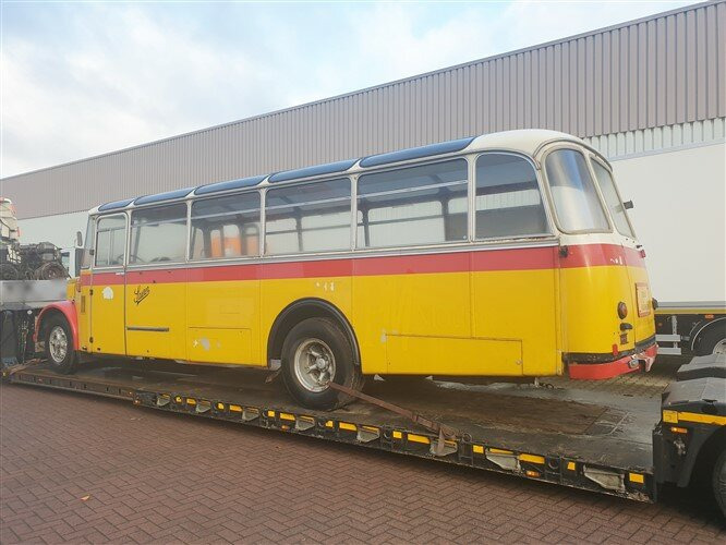 Bussi L4C Alpenwagen III, Alpin Bus, Restaurationsobjekt SAURER L4C Alpenwagen III, Alpin Bus, Restaurationsobjekt: kuva Bussi L4C Alpenwagen III, Alpin Bus, Restaurationsobjekt SAURER L4C Alpenwagen III, Alpin Bus, Restaurationsobjekt