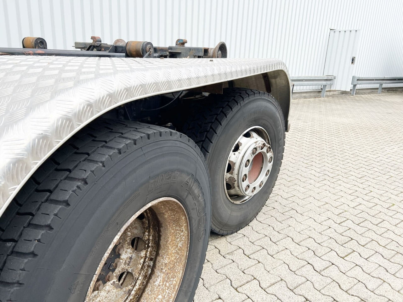 Koukkulava kuorma-auto DAF CF 85.460 6x2 CF 85.460 6x2, Lenk-/Liftachse: kuva Koukkulava kuorma-auto DAF CF 85.460 6x2 CF 85.460 6x2, Lenk-/Liftachse Koukkulava kuorma-auto DAF CF 85.460 6x2 CF 85.460 6x2, Lenk-/Liftachse: kuva Koukkulava kuorma-auto DAF CF 85.460 6x2 CF 85.460 6x2, Lenk-/Liftachse