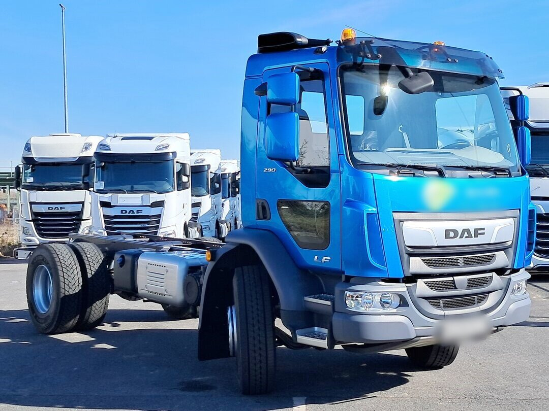 DAF LF 290 FA 4x2 LF 290 FA 4x2, Nebenantrieb, Navi - Kuorma-auto alusta: kuva DAF LF 290 FA 4x2 LF 290 FA 4x2, Nebenantrieb, Navi - Kuorma-auto alusta DAF LF 290 FA 4x2 LF 290 FA 4x2, Nebenantrieb, Navi - Kuorma-auto alusta: kuva DAF LF 290 FA 4x2 LF 290 FA 4x2, Nebenantrieb, Navi - Kuorma-auto alusta