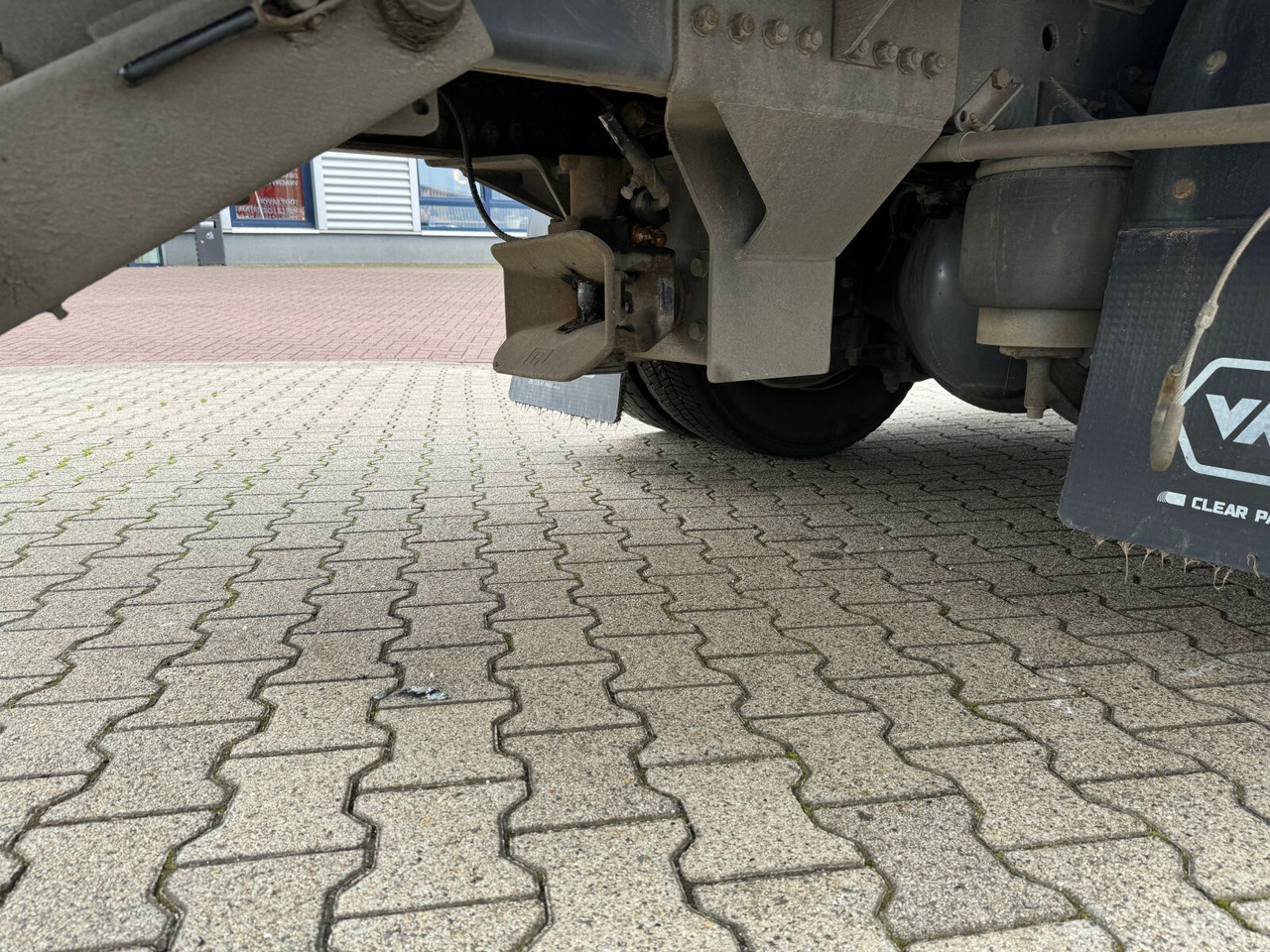 Lava-kuorma-auto DAF XF 410 FA 4x2 XF 410 FA 4x2, Fahrschule, 2x AHK, 6 Sitze: kuva Lava-kuorma-auto DAF XF 410 FA 4x2 XF 410 FA 4x2, Fahrschule, 2x AHK, 6 Sitze