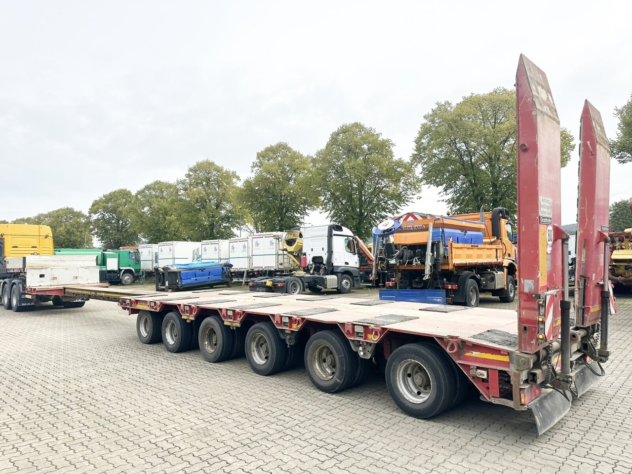 Goldhofer STZ L 6-67/80 A STZ-L 6-67/80 A, 6 Achsen, 86.000kg Ges.-Gew. - Apuvaunu puoliperävaunu: kuva Goldhofer STZ L 6-67/80 A STZ-L 6-67/80 A, 6 Achsen, 86.000kg Ges.-Gew. - Apuvaunu puoliperävaunu Goldhofer STZ L 6-67/80 A STZ-L 6-67/80 A, 6 Achsen, 86.000kg Ges.-Gew. - Apuvaunu puoliperävaunu: kuva Goldhofer STZ L 6-67/80 A STZ-L 6-67/80 A, 6 Achsen, 86.000kg Ges.-Gew. - Apuvaunu puoliperävaunu