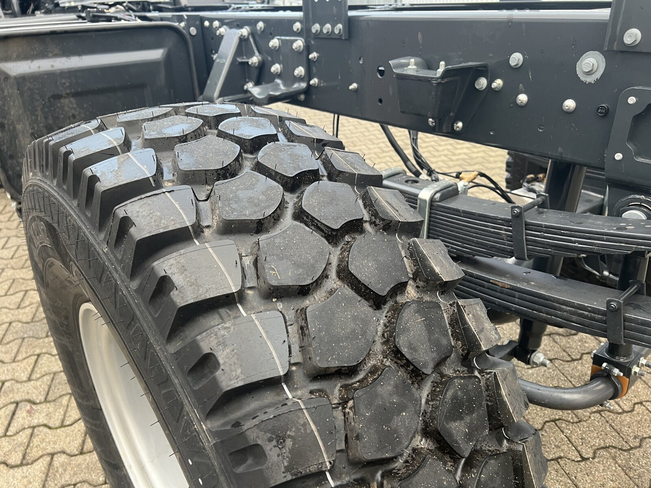 Iveco EuroCargo ML150E24 WS 4x4 EuroCargo ML150E24 WS 4x4, Euro3, mehrfach Vorhanden! - Kuorma-auto alusta: kuva Iveco EuroCargo ML150E24 WS 4x4 EuroCargo ML150E24 WS 4x4, Euro3, mehrfach Vorhanden! - Kuorma-auto alusta Iveco EuroCargo ML150E24 WS 4x4 EuroCargo ML150E24 WS 4x4, Euro3, mehrfach Vorhanden! - Kuorma-auto alusta: kuva Iveco EuroCargo ML150E24 WS 4x4 EuroCargo ML150E24 WS 4x4, Euro3, mehrfach Vorhanden! - Kuorma-auto alusta