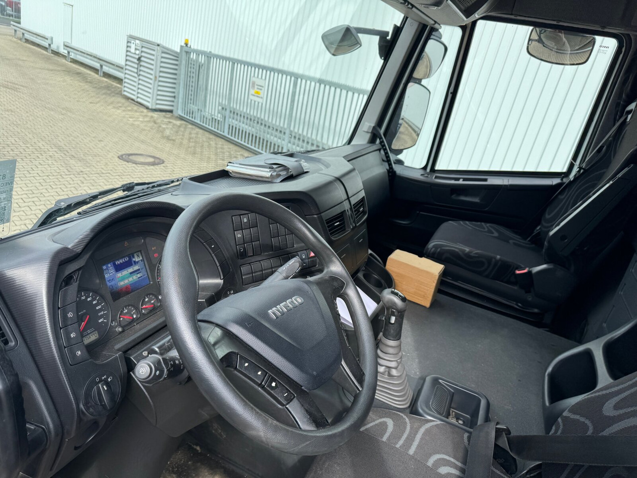 Iveco Stralis AT 190 S31FP-CM 4x2 Stralis AT 190 S31FP-CM 4x2, LBW BÄR, Ex- - Kuorma-auto: kuva Iveco Stralis AT 190 S31FP-CM 4x2 Stralis AT 190 S31FP-CM 4x2, LBW BÄR, Ex- - Kuorma-auto Iveco Stralis AT 190 S31FP-CM 4x2 Stralis AT 190 S31FP-CM 4x2, LBW BÄR, Ex- - Kuorma-auto: kuva Iveco Stralis AT 190 S31FP-CM 4x2 Stralis AT 190 S31FP-CM 4x2, LBW BÄR, Ex- - Kuorma-auto