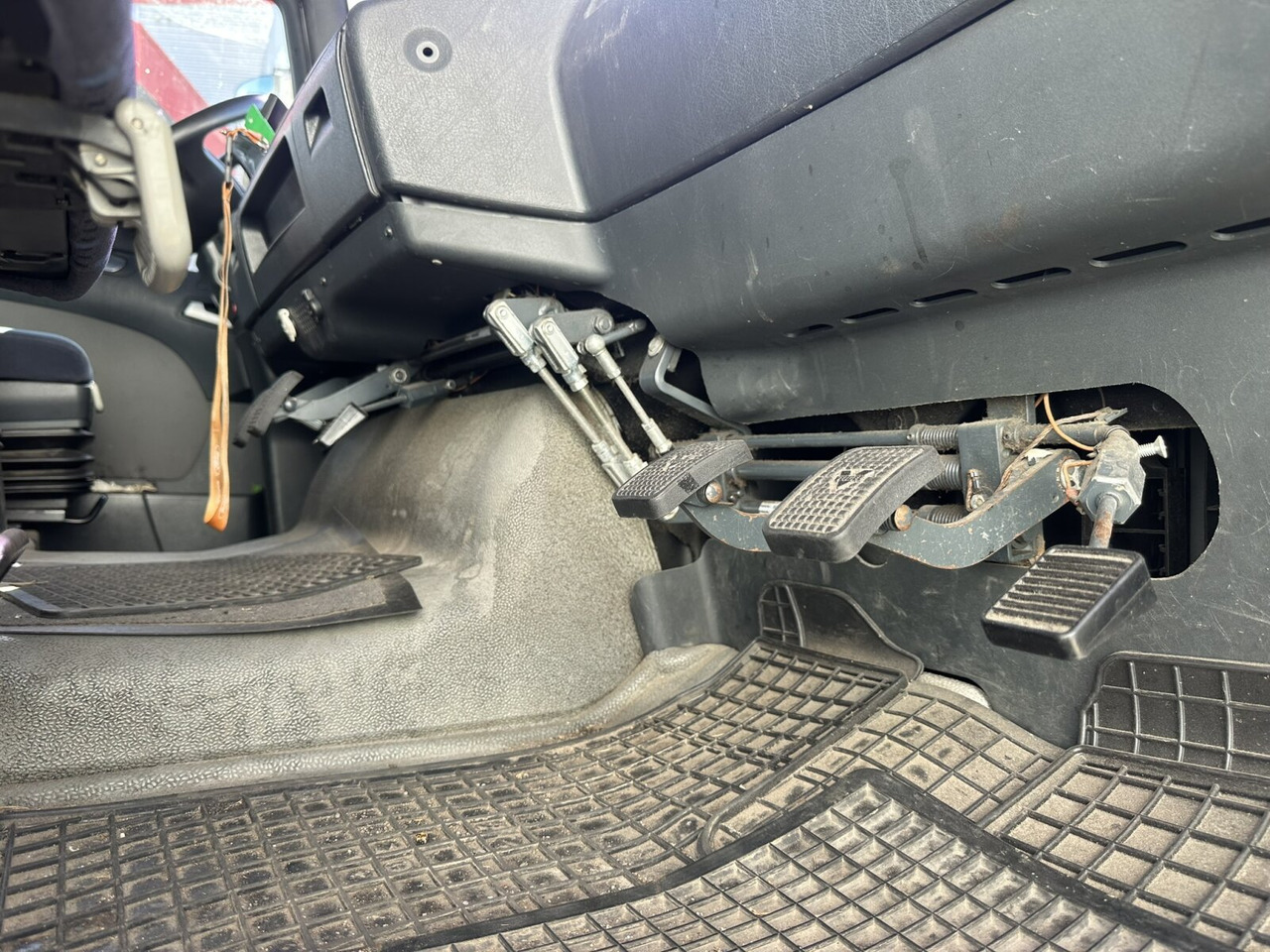 MAN TGA 18.360 LL 4x2 TGA 18.360 LL 4x2 - Kuorma-auto: kuva MAN TGA 18.360 LL 4x2 TGA 18.360 LL 4x2 - Kuorma-auto MAN TGA 18.360 LL 4x2 TGA 18.360 LL 4x2 - Kuorma-auto: kuva MAN TGA 18.360 LL 4x2 TGA 18.360 LL 4x2 - Kuorma-auto