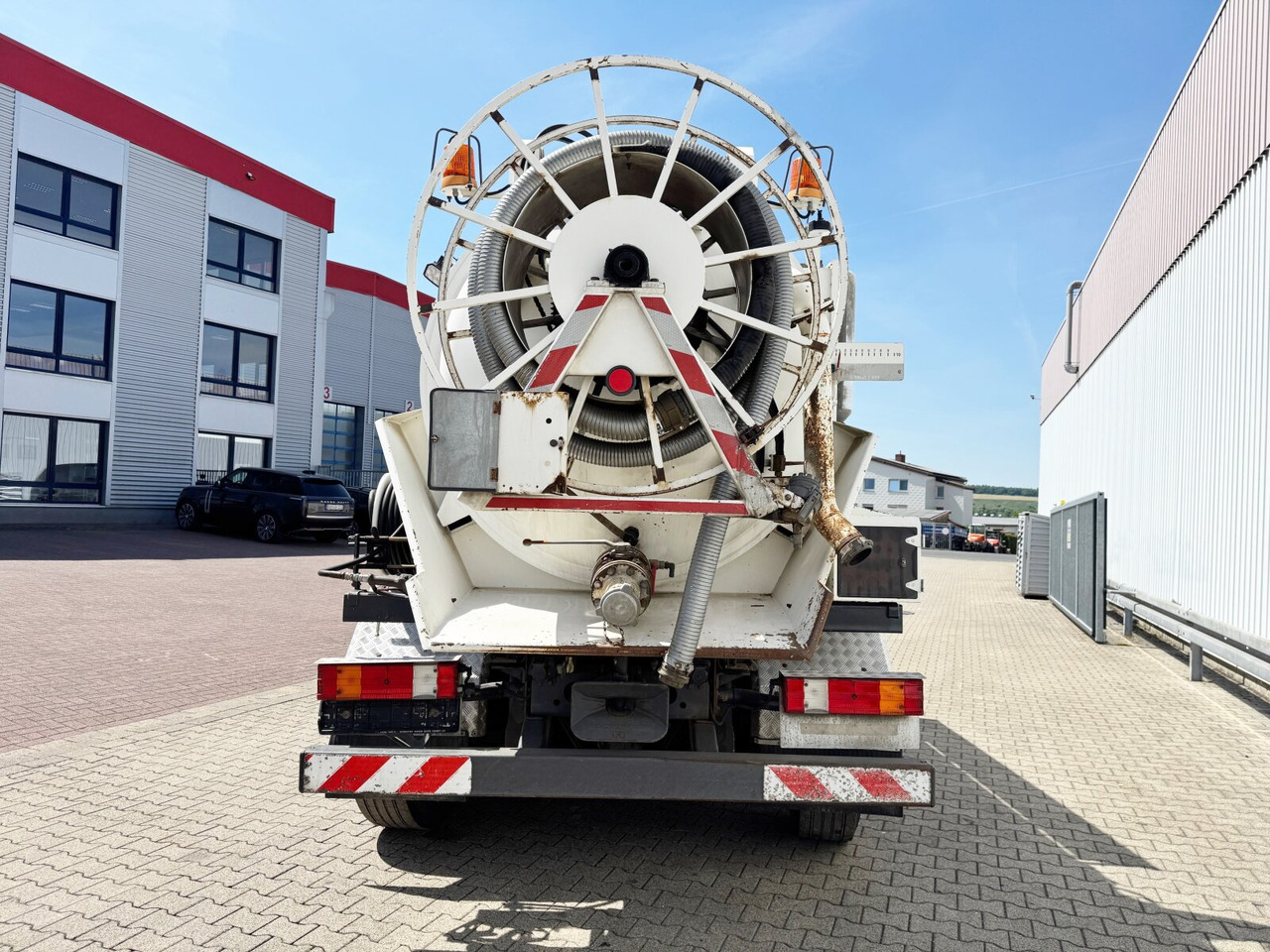 Mercedes-Benz Actros 2541 L 6x2 Actros 2541 L 6x2, Müller Saug-/Spülwagen ca. 12m³, Widi-Platte, Lift-/Lenkachse - Kuorma-auto: kuva Mercedes-Benz Actros 2541 L 6x2 Actros 2541 L 6x2, Müller Saug-/Spülwagen ca. 12m³, Widi-Platte, Lift-/Lenkachse - Kuorma-auto Mercedes-Benz Actros 2541 L 6x2 Actros 2541 L 6x2, Müller Saug-/Spülwagen ca. 12m³, Widi-Platte, Lift-/Lenkachse - Kuorma-auto: kuva Mercedes-Benz Actros 2541 L 6x2 Actros 2541 L 6x2, Müller Saug-/Spülwagen ca. 12m³, Widi-Platte, Lift-/Lenkachse - Kuorma-auto