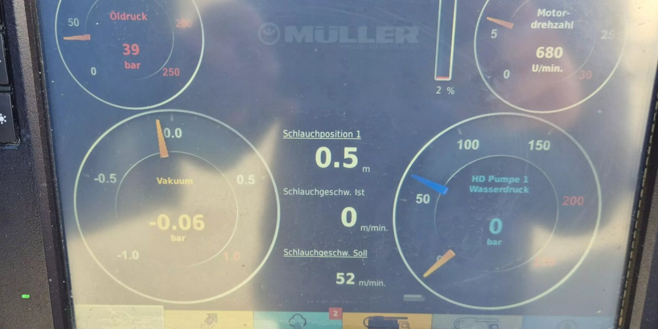 Mercedes-Benz Arocs 1843 L 4x2 Arocs 1843 L 4x2, Müller Canalmaster ca. 8m³, Standheizung, Funk - Kuorma-auto: kuva Mercedes-Benz Arocs 1843 L 4x2 Arocs 1843 L 4x2, Müller Canalmaster ca. 8m³, Standheizung, Funk - Kuorma-auto Mercedes-Benz Arocs 1843 L 4x2 Arocs 1843 L 4x2, Müller Canalmaster ca. 8m³, Standheizung, Funk - Kuorma-auto: kuva Mercedes-Benz Arocs 1843 L 4x2 Arocs 1843 L 4x2, Müller Canalmaster ca. 8m³, Standheizung, Funk - Kuorma-auto
