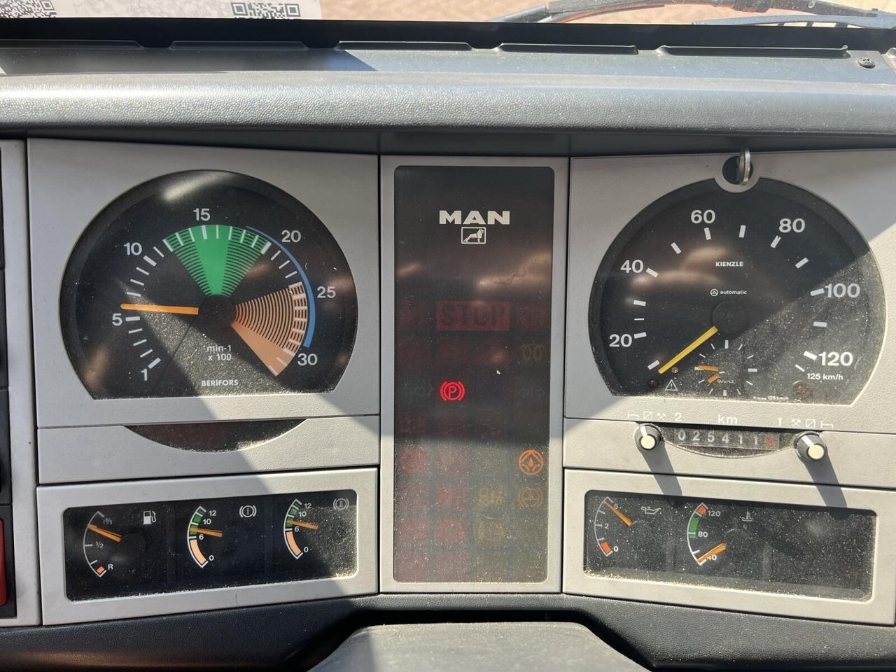 Leasing MAN 25/18.284 6x2-4 LL 25/18.284 6x2-4 LL,Kran HMF 1113 K3, Funk, Retarder MAN 25/18.284 6x2-4 LL 25/18.284 6x2-4 LL,Kran HMF 1113 K3, Funk, Retarder: kuva Leasing MAN 25/18.284 6x2-4 LL 25/18.284 6x2-4 LL,Kran HMF 1113 K3, Funk, Retarder MAN 25/18.284 6x2-4 LL 25/18.284 6x2-4 LL,Kran HMF 1113 K3, Funk, Retarder