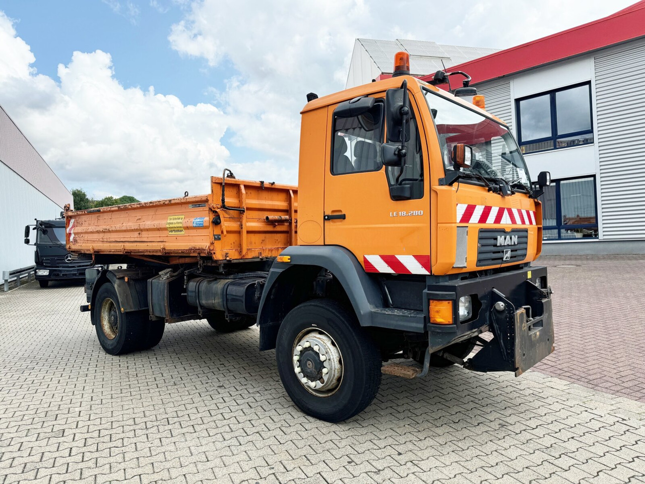 Leasing MAN LE 18.280 4X4 BB LE 18.280 4X4 BB, Winterdienstausstattung, Grüne Plakette MAN LE 18.280 4X4 BB LE 18.280 4X4 BB, Winterdienstausstattung, Grüne Plakette: kuva Leasing MAN LE 18.280 4X4 BB LE 18.280 4X4 BB, Winterdienstausstattung, Grüne Plakette MAN LE 18.280 4X4 BB LE 18.280 4X4 BB, Winterdienstausstattung, Grüne Plakette Leasing MAN LE 18.280 4X4 BB LE 18.280 4X4 BB, Winterdienstausstattung, Grüne Plakette MAN LE 18.280 4X4 BB LE 18.280 4X4 BB, Winterdienstausstattung, Grüne Plakette: kuva Leasing MAN LE 18.280 4X4 BB LE 18.280 4X4 BB, Winterdienstausstattung, Grüne Plakette MAN LE 18.280 4X4 BB LE 18.280 4X4 BB, Winterdienstausstattung, Grüne Plakette