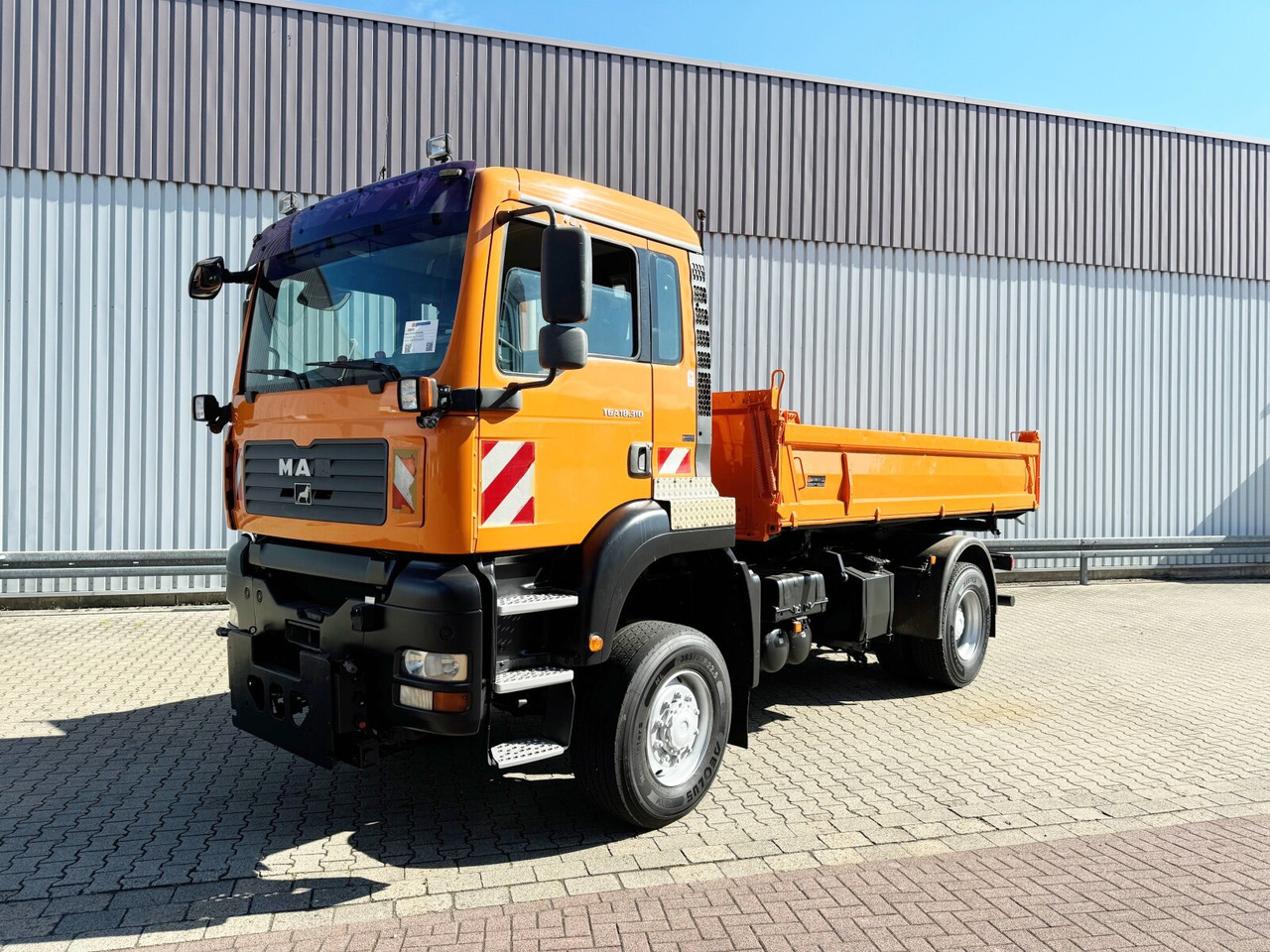 MAN TGA 18.310 4x4 BL TGA 18.310 4x4 BL, Winterdienstausstattung - Kippiauto kuorma-auto, Nosturiauto: kuva MAN TGA 18.310 4x4 BL TGA 18.310 4x4 BL, Winterdienstausstattung - Kippiauto kuorma-auto, Nosturiauto MAN TGA 18.310 4x4 BL TGA 18.310 4x4 BL, Winterdienstausstattung - Kippiauto kuorma-auto, Nosturiauto: kuva MAN TGA 18.310 4x4 BL TGA 18.310 4x4 BL, Winterdienstausstattung - Kippiauto kuorma-auto, Nosturiauto