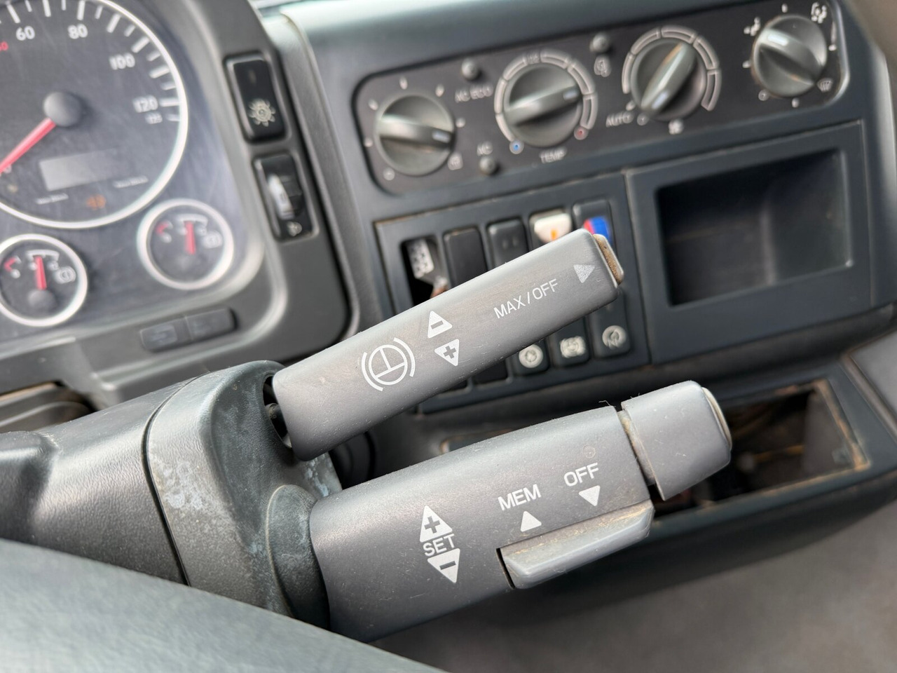 MAN TGA 26.400 6X4 BB TGA 26.400 6X4 BB, Intarder - Kippiauto kuorma-auto: kuva MAN TGA 26.400 6X4 BB TGA 26.400 6X4 BB, Intarder - Kippiauto kuorma-auto MAN TGA 26.400 6X4 BB TGA 26.400 6X4 BB, Intarder - Kippiauto kuorma-auto: kuva MAN TGA 26.400 6X4 BB TGA 26.400 6X4 BB, Intarder - Kippiauto kuorma-auto