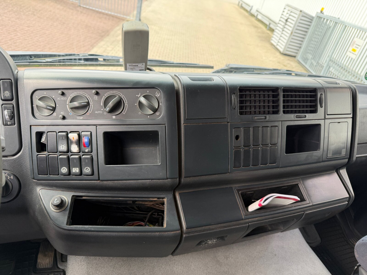 MAN TGA 26.400 6X4 BB TGA 26.400 6X4 BB, Intarder - Kippiauto kuorma-auto: kuva MAN TGA 26.400 6X4 BB TGA 26.400 6X4 BB, Intarder - Kippiauto kuorma-auto MAN TGA 26.400 6X4 BB TGA 26.400 6X4 BB, Intarder - Kippiauto kuorma-auto: kuva MAN TGA 26.400 6X4 BB TGA 26.400 6X4 BB, Intarder - Kippiauto kuorma-auto