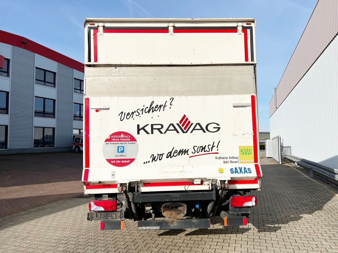 Umpikori kuorma-auto MAN TGL 12.220 4X2 BL TGL 12.220 4X2 BL mit Dhollandia LBW: kuva Umpikori kuorma-auto MAN TGL 12.220 4X2 BL TGL 12.220 4X2 BL mit Dhollandia LBW