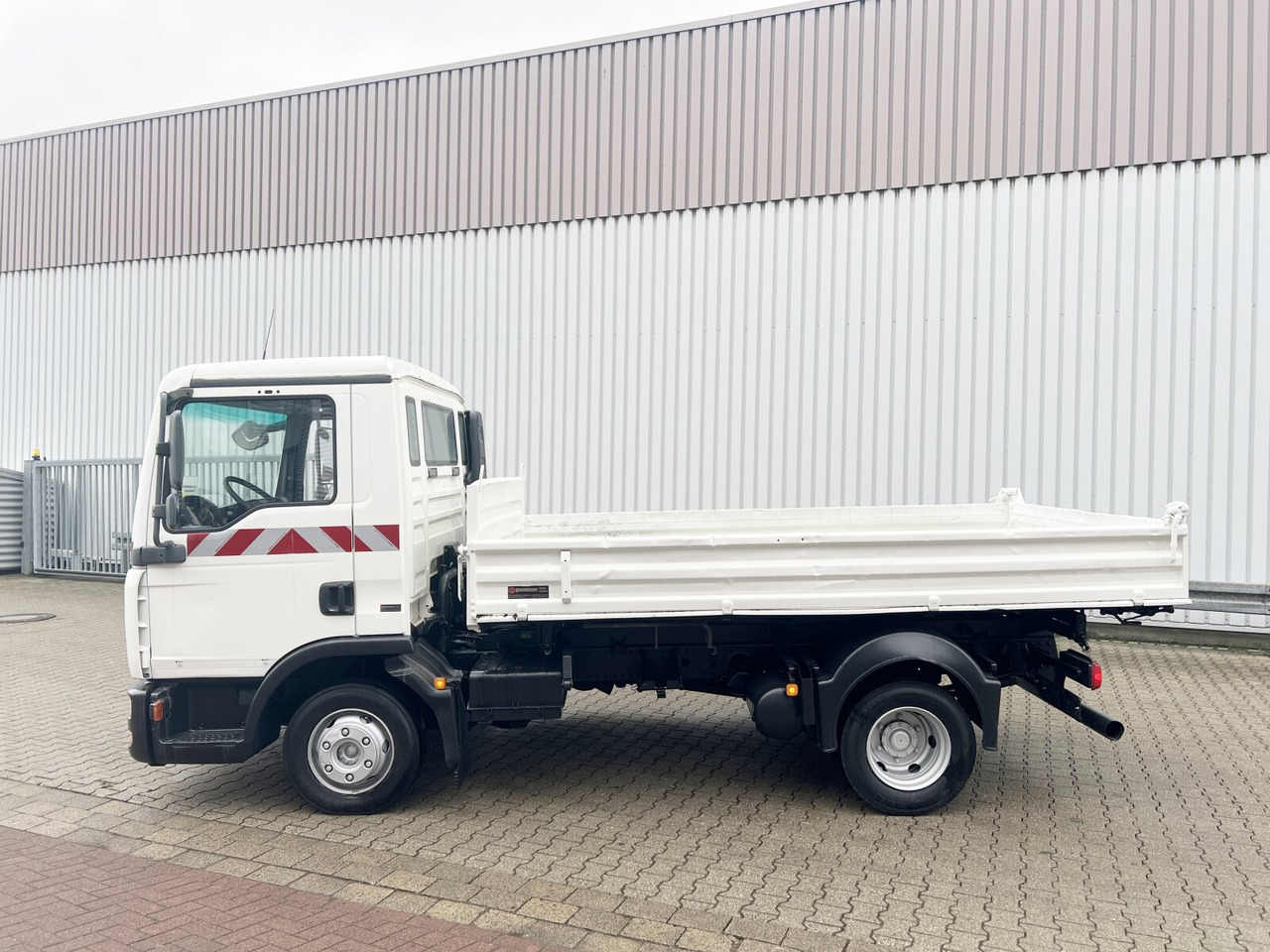 Leasing MAN TGL 8.180 4X2 BB TGL 8.180 4X2 BB, Meiller Kipper MAN TGL 8.180 4X2 BB TGL 8.180 4X2 BB, Meiller Kipper: kuva Leasing MAN TGL 8.180 4X2 BB TGL 8.180 4X2 BB, Meiller Kipper MAN TGL 8.180 4X2 BB TGL 8.180 4X2 BB, Meiller Kipper
