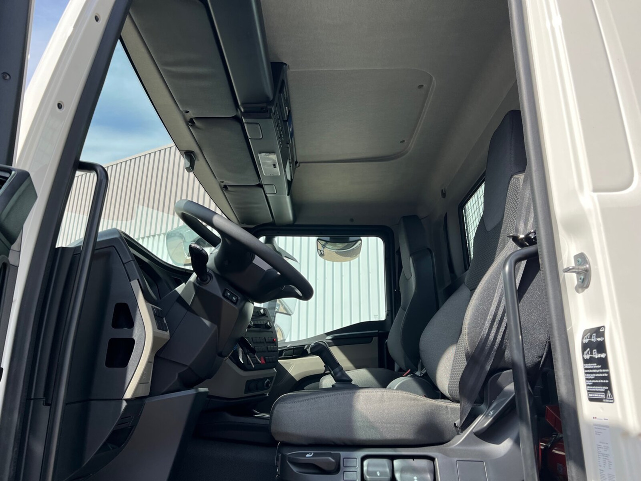 MAN TGM 18.250/340 4x2 BL CH TGM 18.250/340 4x2 BL CH, Funk, 2x VORHANDEN - Koukkulava kuorma-auto: kuva MAN TGM 18.250/340 4x2 BL CH TGM 18.250/340 4x2 BL CH, Funk, 2x VORHANDEN - Koukkulava kuorma-auto MAN TGM 18.250/340 4x2 BL CH TGM 18.250/340 4x2 BL CH, Funk, 2x VORHANDEN - Koukkulava kuorma-auto: kuva MAN TGM 18.250/340 4x2 BL CH TGM 18.250/340 4x2 BL CH, Funk, 2x VORHANDEN - Koukkulava kuorma-auto