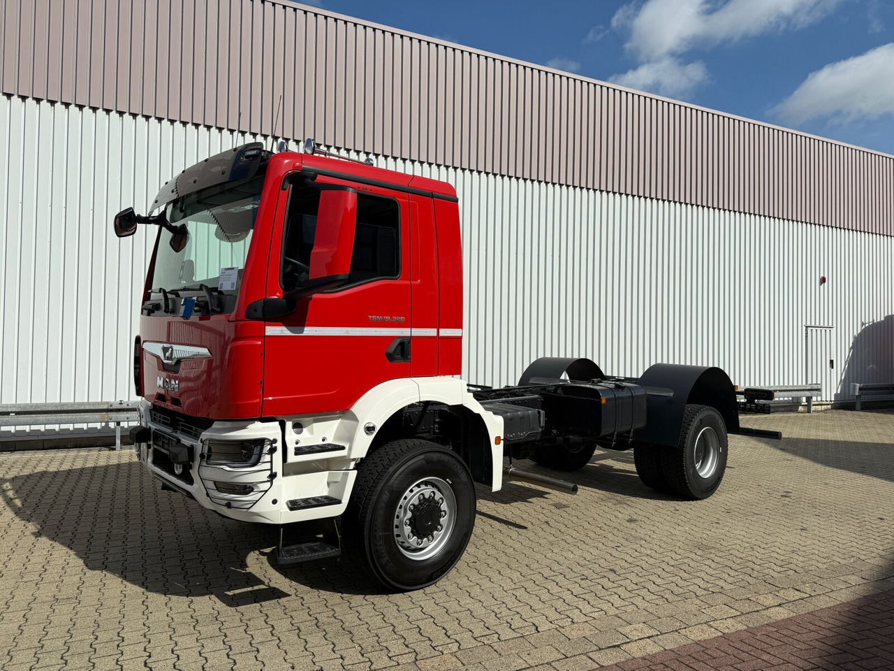 MAN TGM 18.320 4x4 BB CH TGM 18.320 4x4 BB CH - Kuorma-auto alusta: kuva MAN TGM 18.320 4x4 BB CH TGM 18.320 4x4 BB CH - Kuorma-auto alusta MAN TGM 18.320 4x4 BB CH TGM 18.320 4x4 BB CH - Kuorma-auto alusta: kuva MAN TGM 18.320 4x4 BB CH TGM 18.320 4x4 BB CH - Kuorma-auto alusta