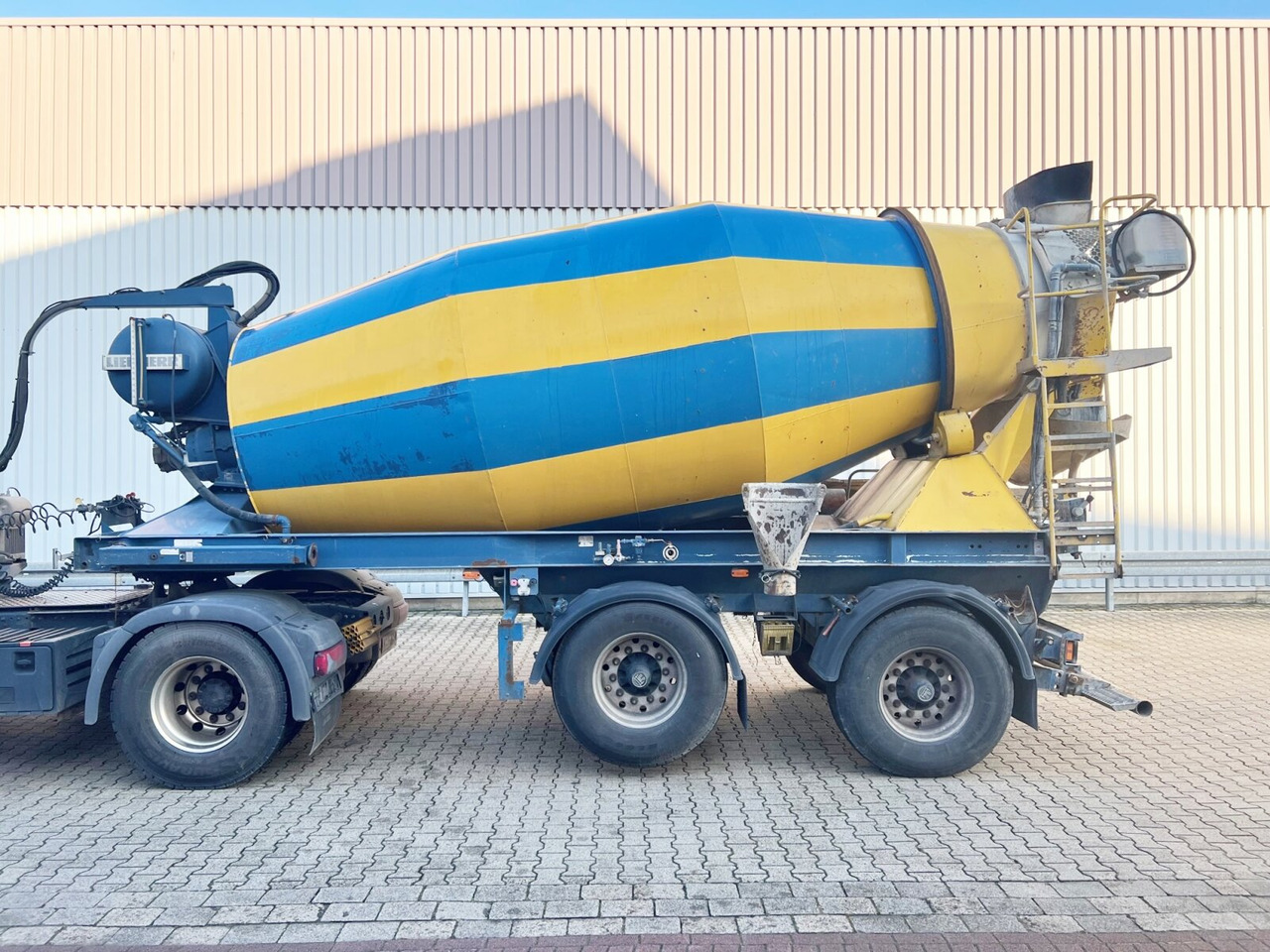 MAN TGS 18.440 4X4H BLS TGS 18.440 4X4H BLS, LIEBHERR SF 32 BM/BS Mischer ca. 10m³ - Betoniauto: kuva MAN TGS 18.440 4X4H BLS TGS 18.440 4X4H BLS, LIEBHERR SF 32 BM/BS Mischer ca. 10m³ - Betoniauto MAN TGS 18.440 4X4H BLS TGS 18.440 4X4H BLS, LIEBHERR SF 32 BM/BS Mischer ca. 10m³ - Betoniauto: kuva MAN TGS 18.440 4X4H BLS TGS 18.440 4X4H BLS, LIEBHERR SF 32 BM/BS Mischer ca. 10m³ - Betoniauto