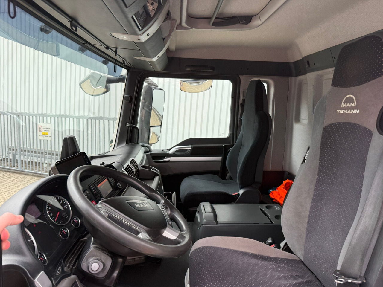 MAN TGS 26.400 6x2-4 LL TGS 26.400 6x2-4 LL, Lenk-/Liftachse - Lava-kuorma-auto, Nosturiauto: kuva MAN TGS 26.400 6x2-4 LL TGS 26.400 6x2-4 LL, Lenk-/Liftachse - Lava-kuorma-auto, Nosturiauto MAN TGS 26.400 6x2-4 LL TGS 26.400 6x2-4 LL, Lenk-/Liftachse - Lava-kuorma-auto, Nosturiauto: kuva MAN TGS 26.400 6x2-4 LL TGS 26.400 6x2-4 LL, Lenk-/Liftachse - Lava-kuorma-auto, Nosturiauto