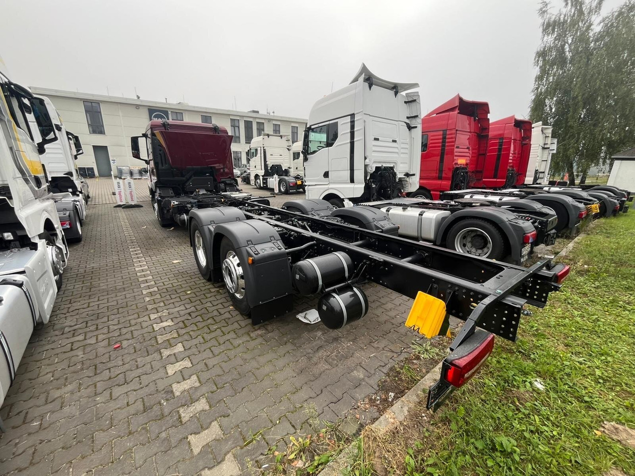 MAN TGS 26.440 6x2-4 LL CH TGS 26.440 6x2-4 LL CH, Lenk-/Liftachse, Navi, LED - Kuorma-auto alusta: kuva MAN TGS 26.440 6x2-4 LL CH TGS 26.440 6x2-4 LL CH, Lenk-/Liftachse, Navi, LED - Kuorma-auto alusta MAN TGS 26.440 6x2-4 LL CH TGS 26.440 6x2-4 LL CH, Lenk-/Liftachse, Navi, LED - Kuorma-auto alusta: kuva MAN TGS 26.440 6x2-4 LL CH TGS 26.440 6x2-4 LL CH, Lenk-/Liftachse, Navi, LED - Kuorma-auto alusta