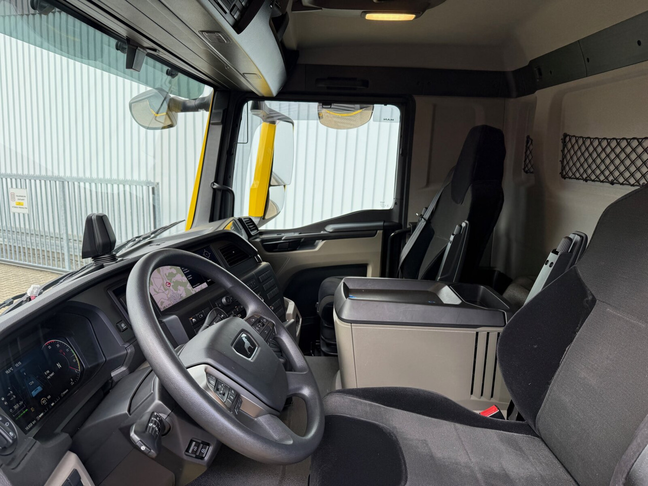 MAN TGS 26.470 6x6 BB TGS 26.470 6x6 BB, Hohe Bauart, Navi, Motorabtrieb, Bordmatik - Kippiauto kuorma-auto: kuva MAN TGS 26.470 6x6 BB TGS 26.470 6x6 BB, Hohe Bauart, Navi, Motorabtrieb, Bordmatik - Kippiauto kuorma-auto MAN TGS 26.470 6x6 BB TGS 26.470 6x6 BB, Hohe Bauart, Navi, Motorabtrieb, Bordmatik - Kippiauto kuorma-auto: kuva MAN TGS 26.470 6x6 BB TGS 26.470 6x6 BB, Hohe Bauart, Navi, Motorabtrieb, Bordmatik - Kippiauto kuorma-auto