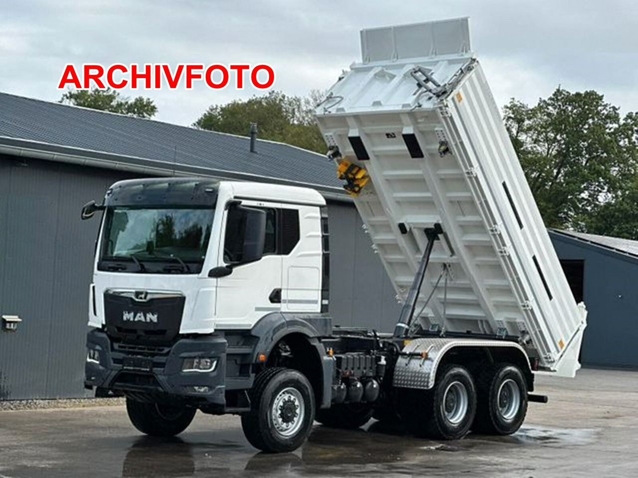 MAN TGS 26.470 6x6 BB TGS 26.470 6x6 BB, Hohe Bauart, Navi, Motorabtrieb, Bordmatik - Kippiauto kuorma-auto: kuva MAN TGS 26.470 6x6 BB TGS 26.470 6x6 BB, Hohe Bauart, Navi, Motorabtrieb, Bordmatik - Kippiauto kuorma-auto MAN TGS 26.470 6x6 BB TGS 26.470 6x6 BB, Hohe Bauart, Navi, Motorabtrieb, Bordmatik - Kippiauto kuorma-auto: kuva MAN TGS 26.470 6x6 BB TGS 26.470 6x6 BB, Hohe Bauart, Navi, Motorabtrieb, Bordmatik - Kippiauto kuorma-auto