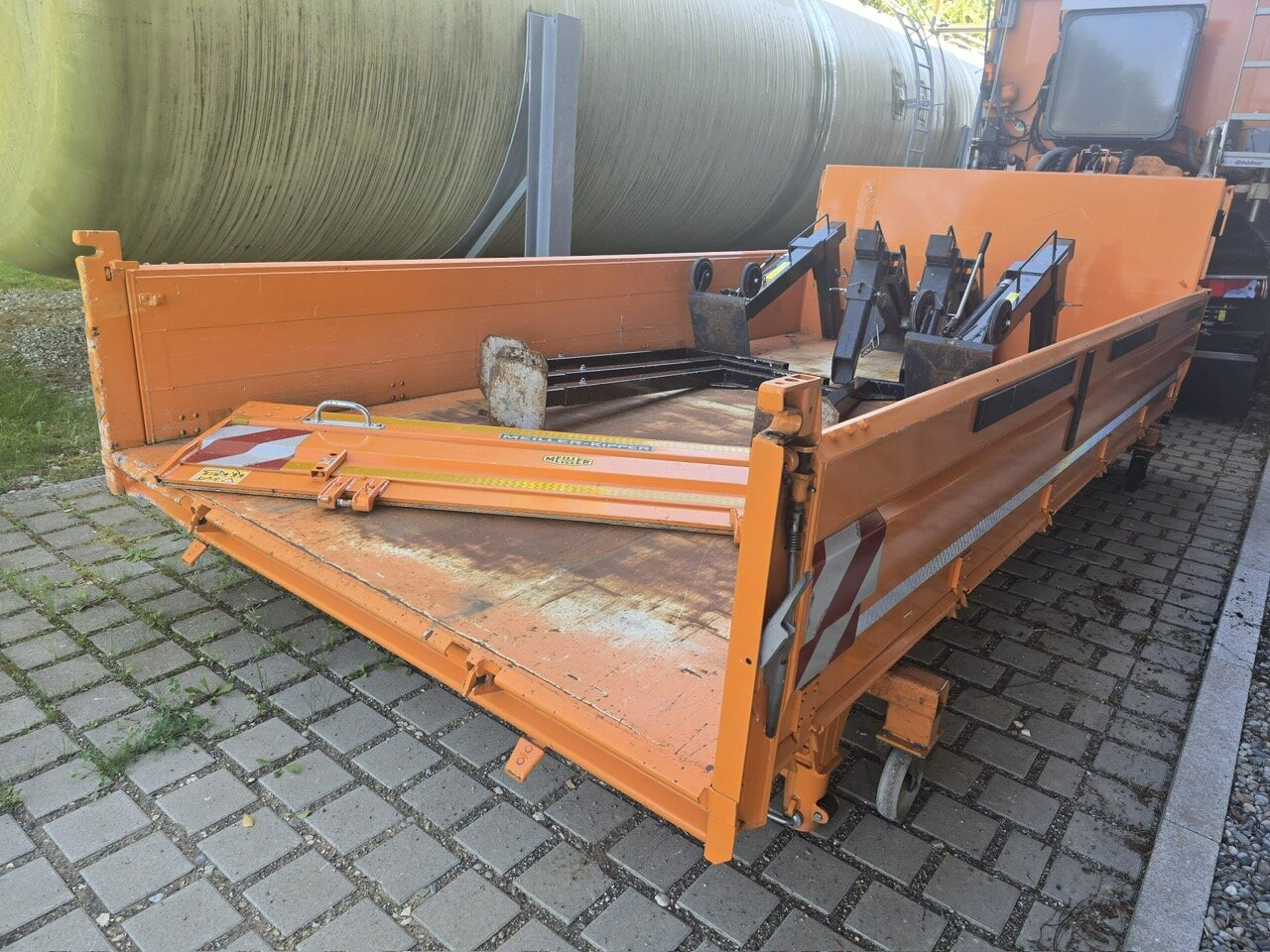 MAN TGS 28.400 6x4-4 BL TGS 28.400 6x4-4 BL, EEV, Lenk-/Liftachse, Wechselsystem Kipper/Salzsteuer - Kippiauto kuorma-auto: kuva MAN TGS 28.400 6x4-4 BL TGS 28.400 6x4-4 BL, EEV, Lenk-/Liftachse, Wechselsystem Kipper/Salzsteuer - Kippiauto kuorma-auto MAN TGS 28.400 6x4-4 BL TGS 28.400 6x4-4 BL, EEV, Lenk-/Liftachse, Wechselsystem Kipper/Salzsteuer - Kippiauto kuorma-auto: kuva MAN TGS 28.400 6x4-4 BL TGS 28.400 6x4-4 BL, EEV, Lenk-/Liftachse, Wechselsystem Kipper/Salzsteuer - Kippiauto kuorma-auto