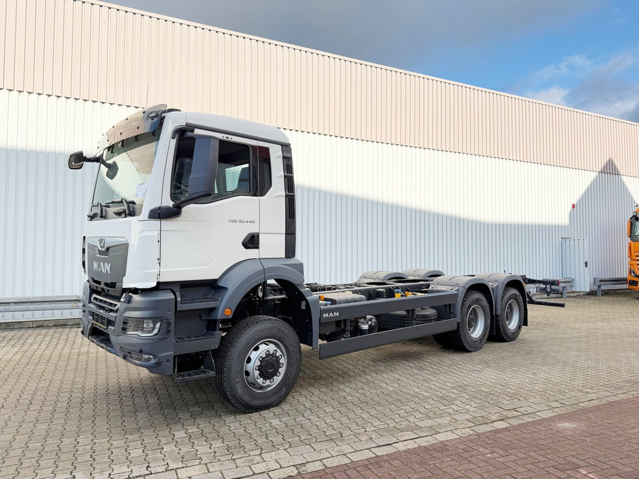 MAN TGS 33.440 6x6 BB CH TGS 33.440 6x6 BB CH, Hohe Bauart, Nebenantrieb - Kuorma-auto alusta: kuva MAN TGS 33.440 6x6 BB CH TGS 33.440 6x6 BB CH, Hohe Bauart, Nebenantrieb - Kuorma-auto alusta MAN TGS 33.440 6x6 BB CH TGS 33.440 6x6 BB CH, Hohe Bauart, Nebenantrieb - Kuorma-auto alusta: kuva MAN TGS 33.440 6x6 BB CH TGS 33.440 6x6 BB CH, Hohe Bauart, Nebenantrieb - Kuorma-auto alusta