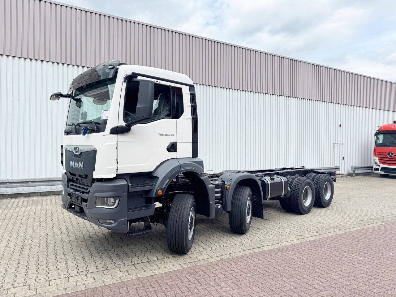 MAN TGS 35.480 8x8 BB CH TGS 35.480 8x8 BB CH, Hohe Bauart, Nebenantrieb - Kuorma-auto alusta: kuva MAN TGS 35.480 8x8 BB CH TGS 35.480 8x8 BB CH, Hohe Bauart, Nebenantrieb - Kuorma-auto alusta MAN TGS 35.480 8x8 BB CH TGS 35.480 8x8 BB CH, Hohe Bauart, Nebenantrieb - Kuorma-auto alusta: kuva MAN TGS 35.480 8x8 BB CH TGS 35.480 8x8 BB CH, Hohe Bauart, Nebenantrieb - Kuorma-auto alusta
