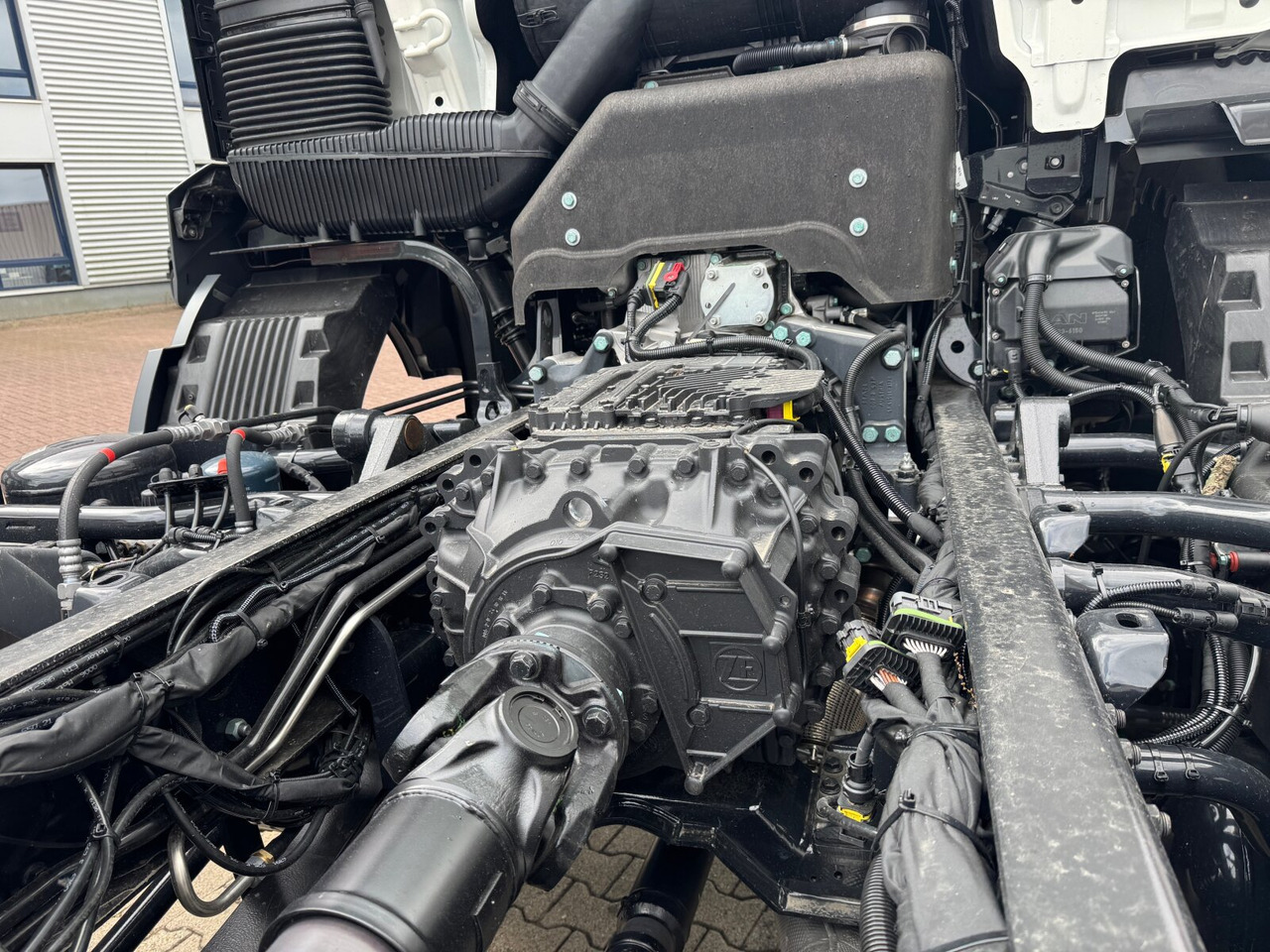 MAN TGS 35.480 8x8 BB CH TGS 35.480 8x8 BB CH, Meiller Stahlmulde 18m³ - Dumpperi: kuva MAN TGS 35.480 8x8 BB CH TGS 35.480 8x8 BB CH, Meiller Stahlmulde 18m³ - Dumpperi MAN TGS 35.480 8x8 BB CH TGS 35.480 8x8 BB CH, Meiller Stahlmulde 18m³ - Dumpperi: kuva MAN TGS 35.480 8x8 BB CH TGS 35.480 8x8 BB CH, Meiller Stahlmulde 18m³ - Dumpperi