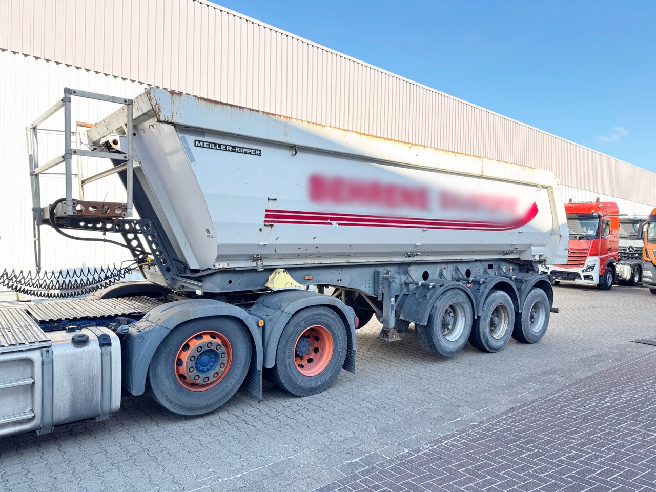 Meiller MHPS 12/27 MHPS 12/27, Stahlmulde ca. 26m³, Liftachse - Kippiauto puoliperävaunu: kuva Meiller MHPS 12/27 MHPS 12/27, Stahlmulde ca. 26m³, Liftachse - Kippiauto puoliperävaunu Meiller MHPS 12/27 MHPS 12/27, Stahlmulde ca. 26m³, Liftachse - Kippiauto puoliperävaunu: kuva Meiller MHPS 12/27 MHPS 12/27, Stahlmulde ca. 26m³, Liftachse - Kippiauto puoliperävaunu