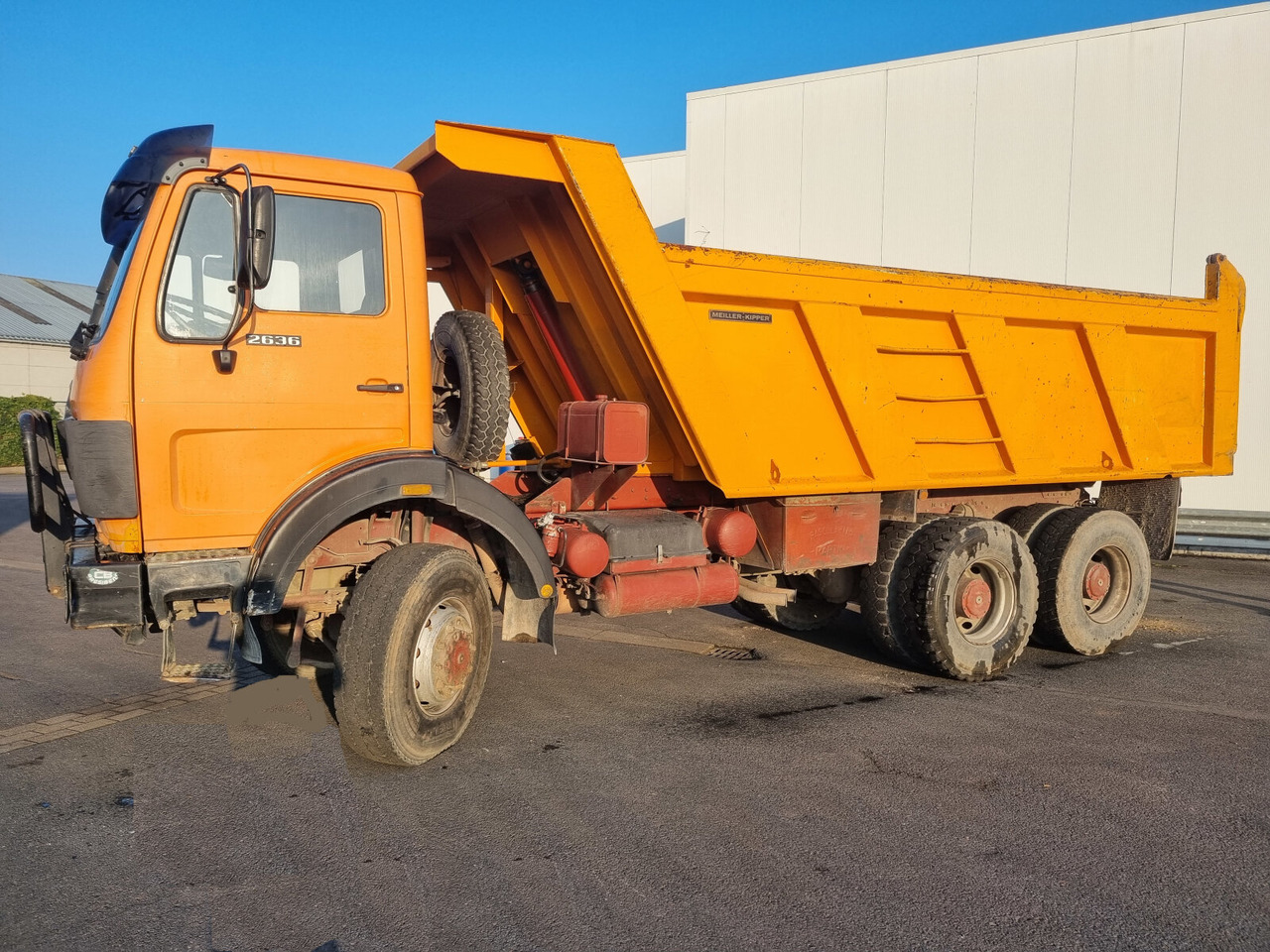 Mercedes-Benz - 2636 AK 6x6 - Kippiauto kuorma-auto: kuva Mercedes-Benz - 2636 AK 6x6 - Kippiauto kuorma-auto Mercedes-Benz - 2636 AK 6x6 - Kippiauto kuorma-auto: kuva Mercedes-Benz - 2636 AK 6x6 - Kippiauto kuorma-auto