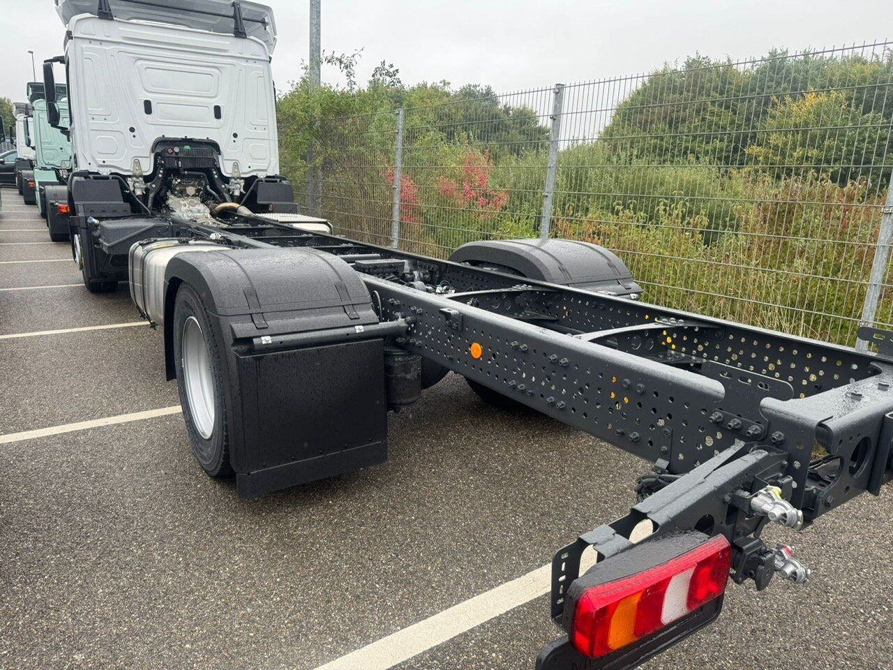 Mercedes-Benz Actros 1827/30 L 4x2 Actros 1827/30 L 4x2, Gardine, LBW - Lava-kuorma-auto: kuva Mercedes-Benz Actros 1827/30 L 4x2 Actros 1827/30 L 4x2, Gardine, LBW - Lava-kuorma-auto Mercedes-Benz Actros 1827/30 L 4x2 Actros 1827/30 L 4x2, Gardine, LBW - Lava-kuorma-auto: kuva Mercedes-Benz Actros 1827/30 L 4x2 Actros 1827/30 L 4x2, Gardine, LBW - Lava-kuorma-auto