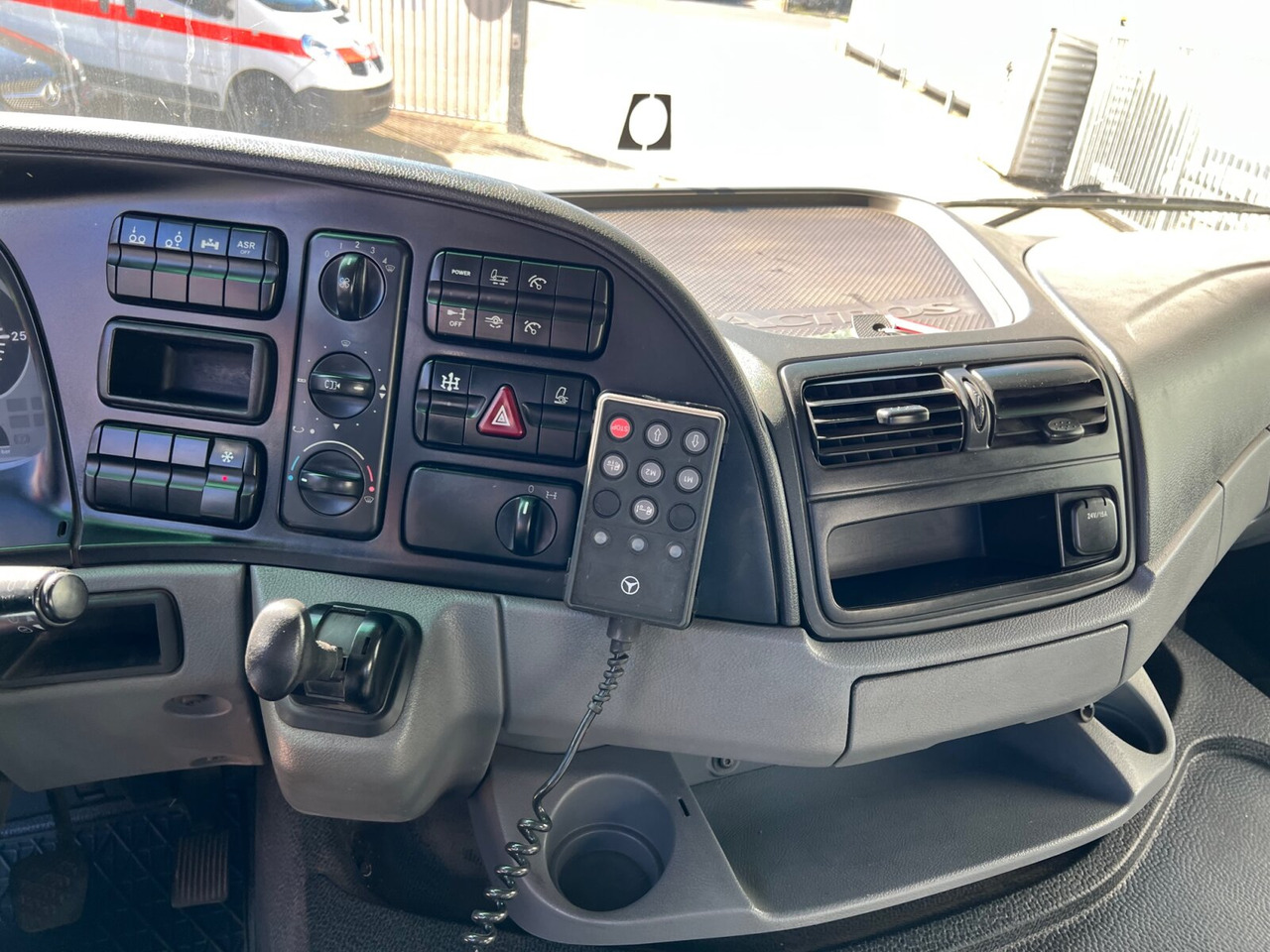 Koukkulava kuorma-auto Mercedes-Benz Actros 2541 L 6x2 Actros 2541 L 6x2/48 Retarder, Lenk-/Liftachse: kuva Koukkulava kuorma-auto Mercedes-Benz Actros 2541 L 6x2 Actros 2541 L 6x2/48 Retarder, Lenk-/Liftachse
