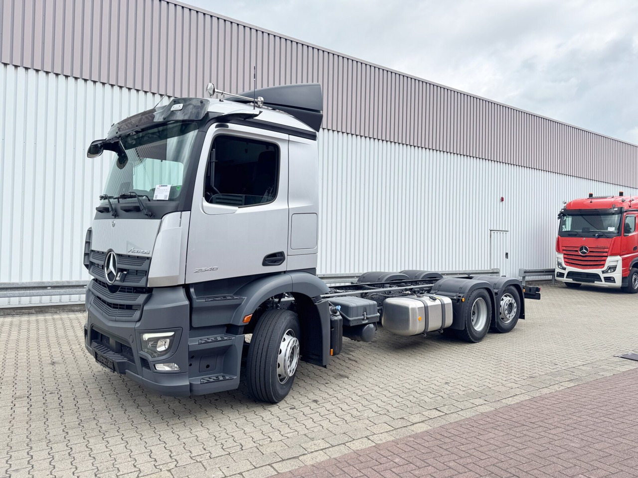 Mercedes-Benz Actros 2546 L 6x2 Actros 2546 L 6x2, Retarder, Lenk-/Lift, LED, Navi, ADR, MirrorCam, MultimediaCockpit - Kuorma-auto alusta: kuva Mercedes-Benz Actros 2546 L 6x2 Actros 2546 L 6x2, Retarder, Lenk-/Lift, LED, Navi, ADR, MirrorCam, MultimediaCockpit - Kuorma-auto alusta Mercedes-Benz Actros 2546 L 6x2 Actros 2546 L 6x2, Retarder, Lenk-/Lift, LED, Navi, ADR, MirrorCam, MultimediaCockpit - Kuorma-auto alusta: kuva Mercedes-Benz Actros 2546 L 6x2 Actros 2546 L 6x2, Retarder, Lenk-/Lift, LED, Navi, ADR, MirrorCam, MultimediaCockpit - Kuorma-auto alusta