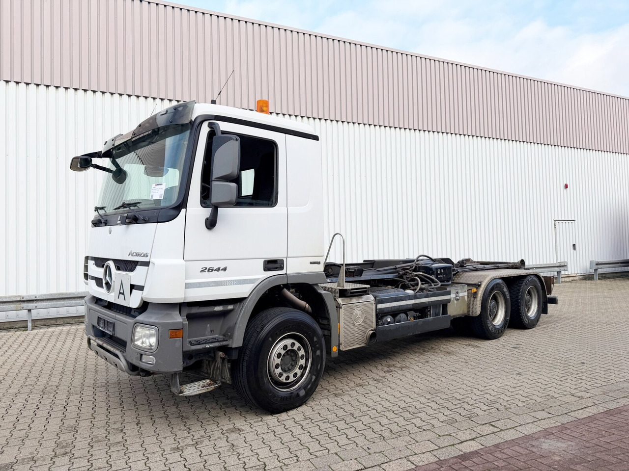 Mercedes-Benz Actros 2644 L 6x4 Actros 2644 L 6x4 - Kuorma-auto alusta: kuva Mercedes-Benz Actros 2644 L 6x4 Actros 2644 L 6x4 - Kuorma-auto alusta Mercedes-Benz Actros 2644 L 6x4 Actros 2644 L 6x4 - Kuorma-auto alusta: kuva Mercedes-Benz Actros 2644 L 6x4 Actros 2644 L 6x4 - Kuorma-auto alusta