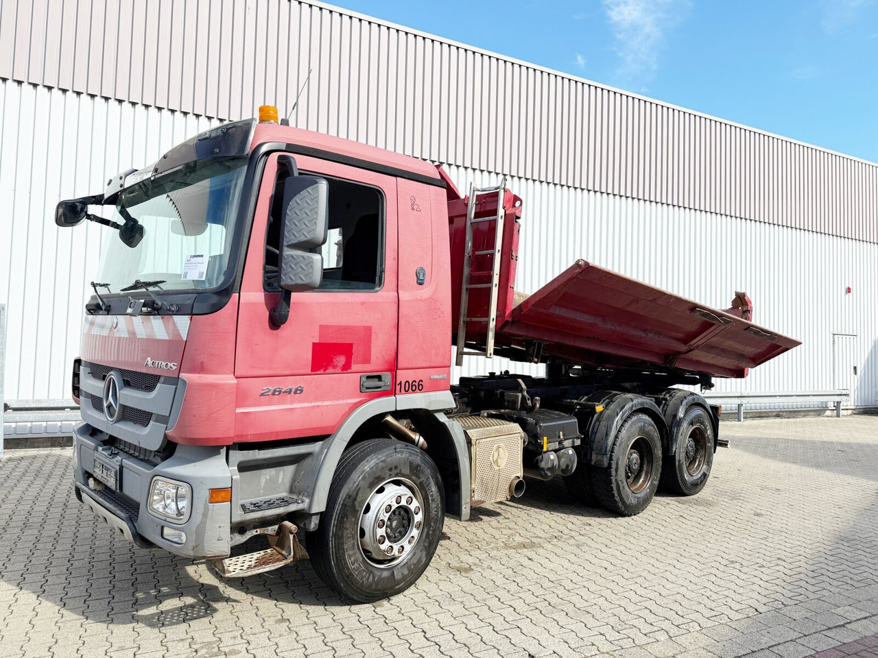 Mercedes-Benz Actros 2646 K 6x4 Actros 2646 K 6x4, Retarder, Bordmatik - Kippiauto kuorma-auto: kuva Mercedes-Benz Actros 2646 K 6x4 Actros 2646 K 6x4, Retarder, Bordmatik - Kippiauto kuorma-auto Mercedes-Benz Actros 2646 K 6x4 Actros 2646 K 6x4, Retarder, Bordmatik - Kippiauto kuorma-auto: kuva Mercedes-Benz Actros 2646 K 6x4 Actros 2646 K 6x4, Retarder, Bordmatik - Kippiauto kuorma-auto