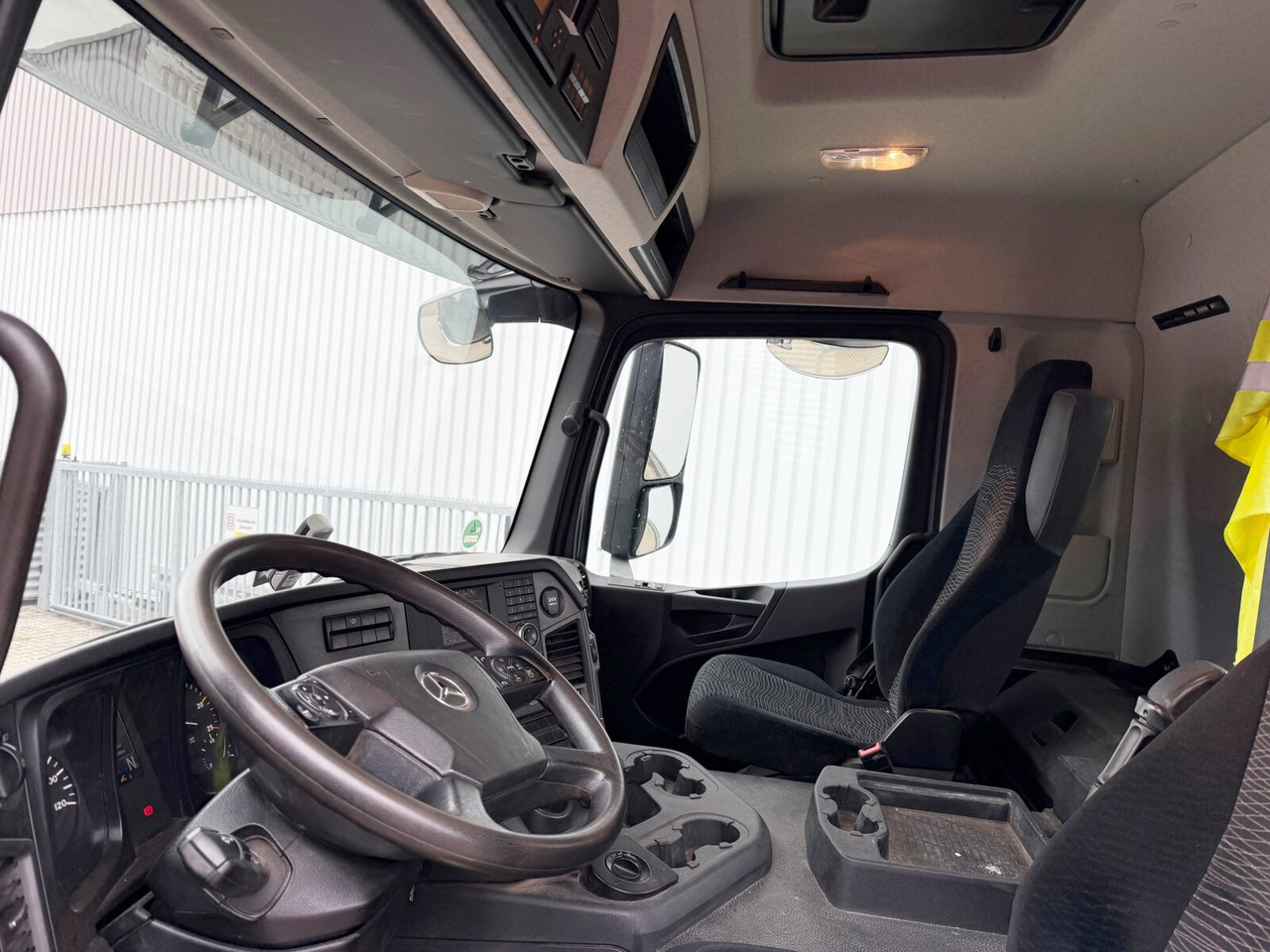 Mercedes-Benz Arocs 1842 AK 4x4 Arocs 1842 AK 4x4 - Kippiauto kuorma-auto: kuva Mercedes-Benz Arocs 1842 AK 4x4 Arocs 1842 AK 4x4 - Kippiauto kuorma-auto Mercedes-Benz Arocs 1842 AK 4x4 Arocs 1842 AK 4x4 - Kippiauto kuorma-auto: kuva Mercedes-Benz Arocs 1842 AK 4x4 Arocs 1842 AK 4x4 - Kippiauto kuorma-auto
