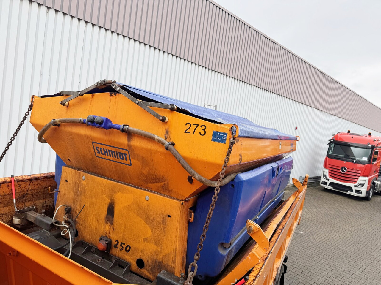 Mercedes-Benz Arocs 2036 AK 4x4 Arocs 2036 AK 4x4, Grounder, Motorabtrieb, Bordmatik, Winterdienstausstattung - Kippiauto kuorma-auto: kuva Mercedes-Benz Arocs 2036 AK 4x4 Arocs 2036 AK 4x4, Grounder, Motorabtrieb, Bordmatik, Winterdienstausstattung - Kippiauto kuorma-auto Mercedes-Benz Arocs 2036 AK 4x4 Arocs 2036 AK 4x4, Grounder, Motorabtrieb, Bordmatik, Winterdienstausstattung - Kippiauto kuorma-auto: kuva Mercedes-Benz Arocs 2036 AK 4x4 Arocs 2036 AK 4x4, Grounder, Motorabtrieb, Bordmatik, Winterdienstausstattung - Kippiauto kuorma-auto