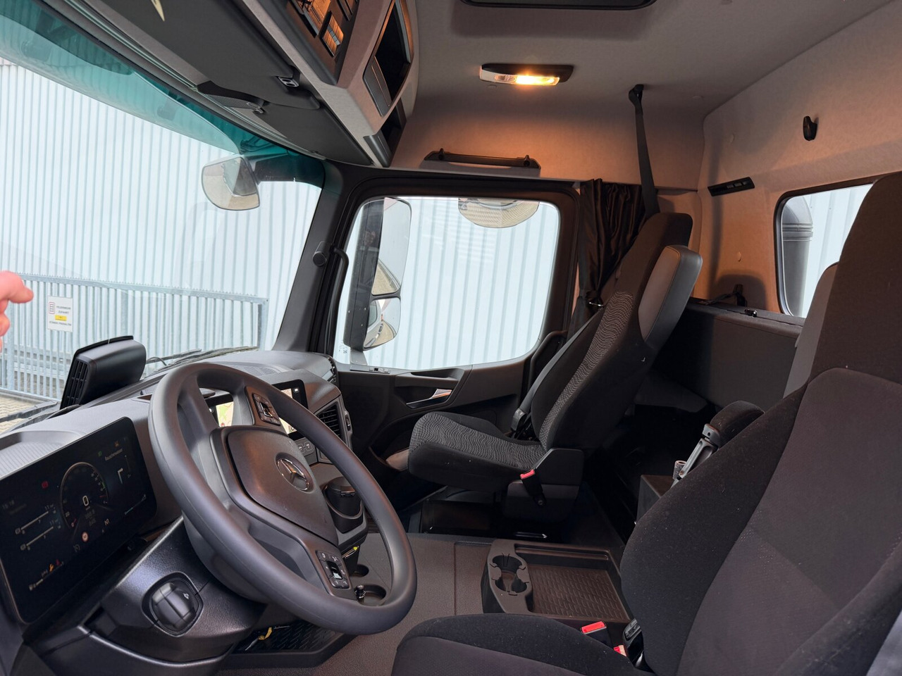 Mercedes-Benz Arocs 2542 L 6x2/4 Arocs 2542 L 6x2/4, Vorlauflenk-/liftachse, Navi, MultimediaCockpit - Kuorma-auto alusta: kuva Mercedes-Benz Arocs 2542 L 6x2/4 Arocs 2542 L 6x2/4, Vorlauflenk-/liftachse, Navi, MultimediaCockpit - Kuorma-auto alusta Mercedes-Benz Arocs 2542 L 6x2/4 Arocs 2542 L 6x2/4, Vorlauflenk-/liftachse, Navi, MultimediaCockpit - Kuorma-auto alusta: kuva Mercedes-Benz Arocs 2542 L 6x2/4 Arocs 2542 L 6x2/4, Vorlauflenk-/liftachse, Navi, MultimediaCockpit - Kuorma-auto alusta