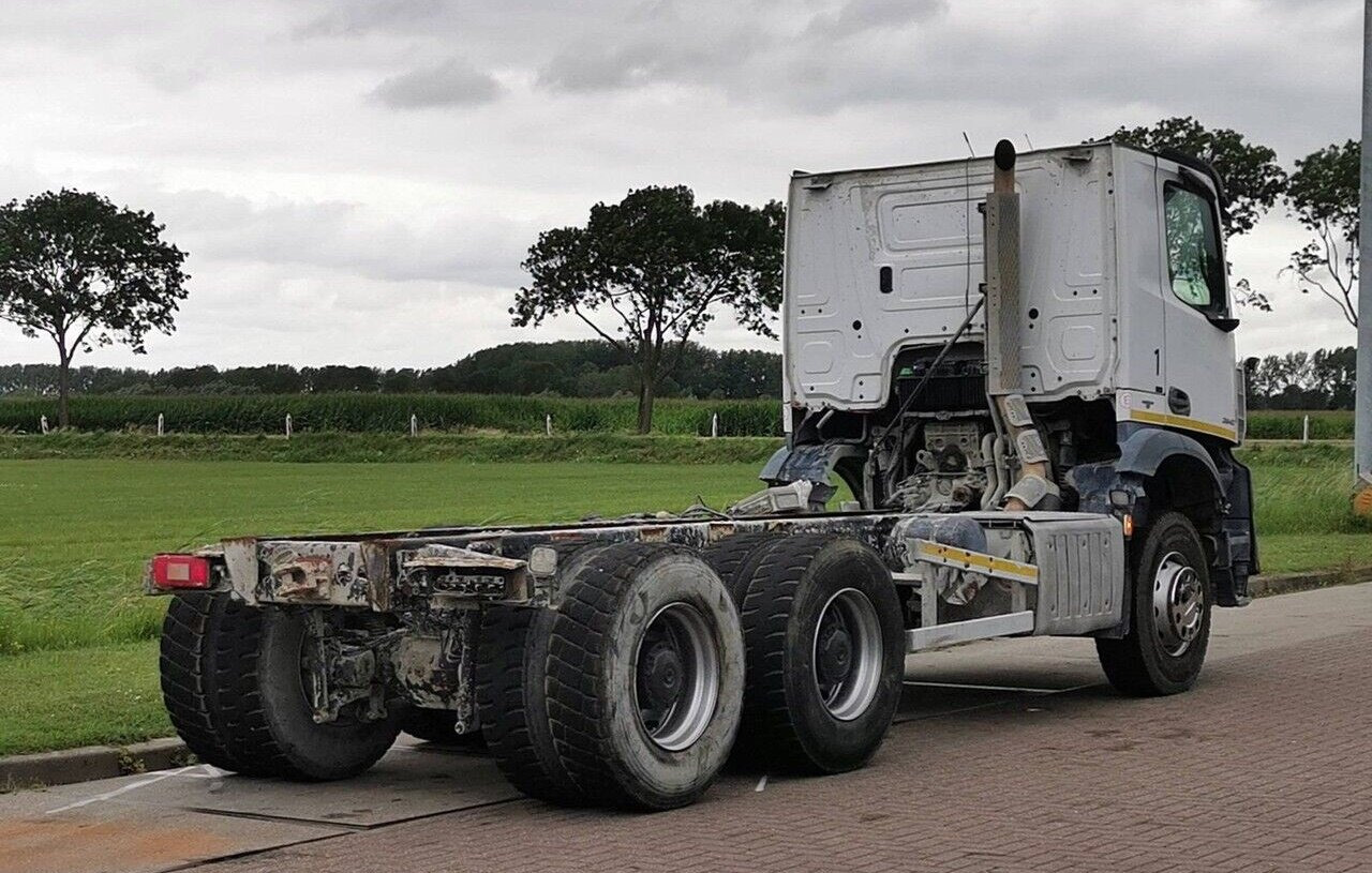 Mercedes-Benz Arocs 2642 K 6x4 Arocs 2642 K 6x4, Retarder, Motorabtrieb - Koukkulava kuorma-auto: kuva Mercedes-Benz Arocs 2642 K 6x4 Arocs 2642 K 6x4, Retarder, Motorabtrieb - Koukkulava kuorma-auto Mercedes-Benz Arocs 2642 K 6x4 Arocs 2642 K 6x4, Retarder, Motorabtrieb - Koukkulava kuorma-auto: kuva Mercedes-Benz Arocs 2642 K 6x4 Arocs 2642 K 6x4, Retarder, Motorabtrieb - Koukkulava kuorma-auto