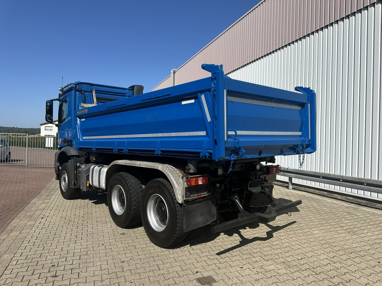 Mercedes-Benz Arocs 2645 K 6x4 Arocs 2645 K 6x4, Retarder - Kippiauto kuorma-auto: kuva Mercedes-Benz Arocs 2645 K 6x4 Arocs 2645 K 6x4, Retarder - Kippiauto kuorma-auto Mercedes-Benz Arocs 2645 K 6x4 Arocs 2645 K 6x4, Retarder - Kippiauto kuorma-auto: kuva Mercedes-Benz Arocs 2645 K 6x4 Arocs 2645 K 6x4, Retarder - Kippiauto kuorma-auto