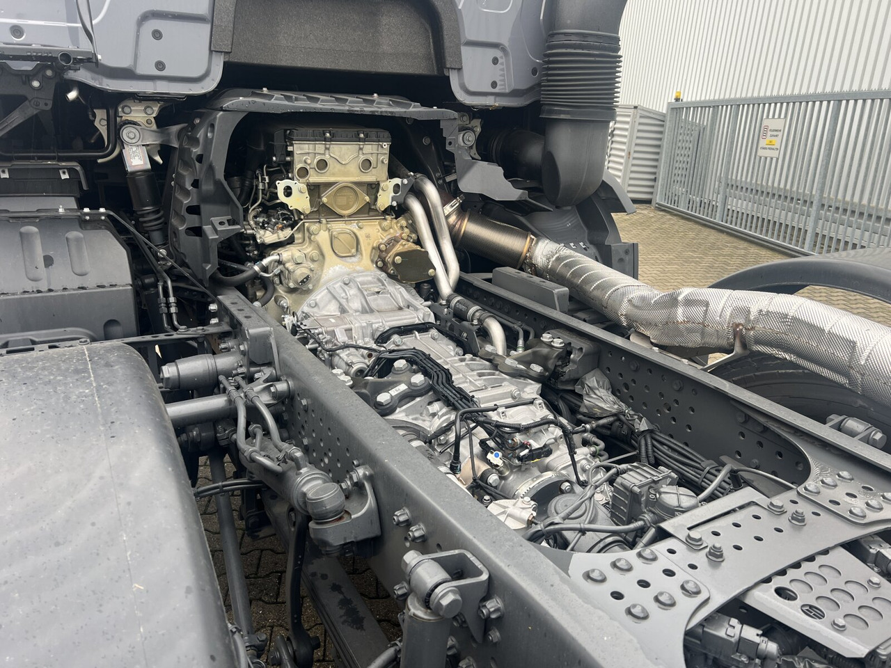 Uusi Koukkulava kuorma-auto Mercedes-Benz Arocs 3251 L 8x4/4 Arocs 3251 L 8x4/4, Motorabtrieb: kuva Uusi Koukkulava kuorma-auto Mercedes-Benz Arocs 3251 L 8x4/4 Arocs 3251 L 8x4/4, Motorabtrieb